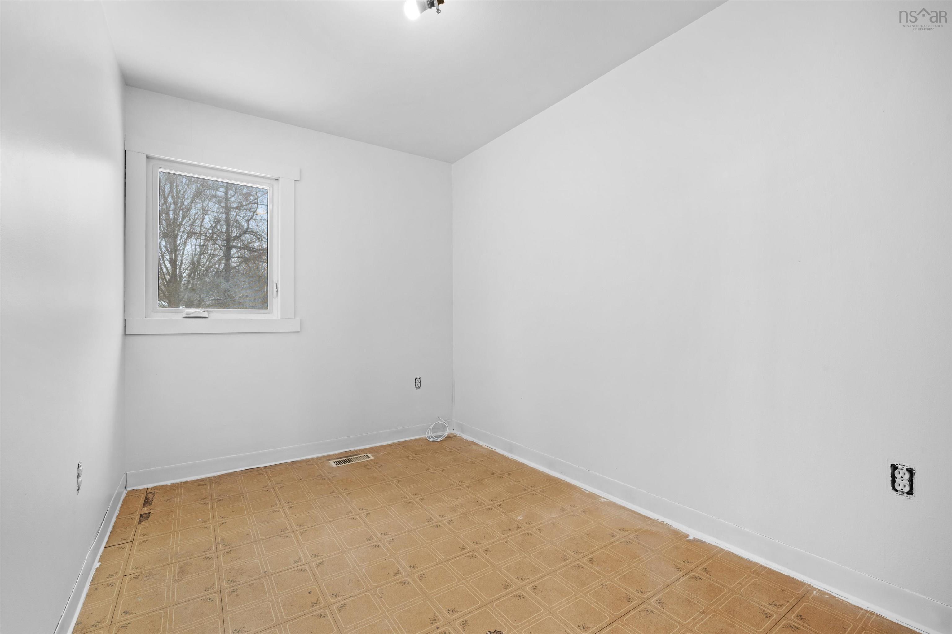 $629,900.00: 13-13A Ruben Court, Dartmouth