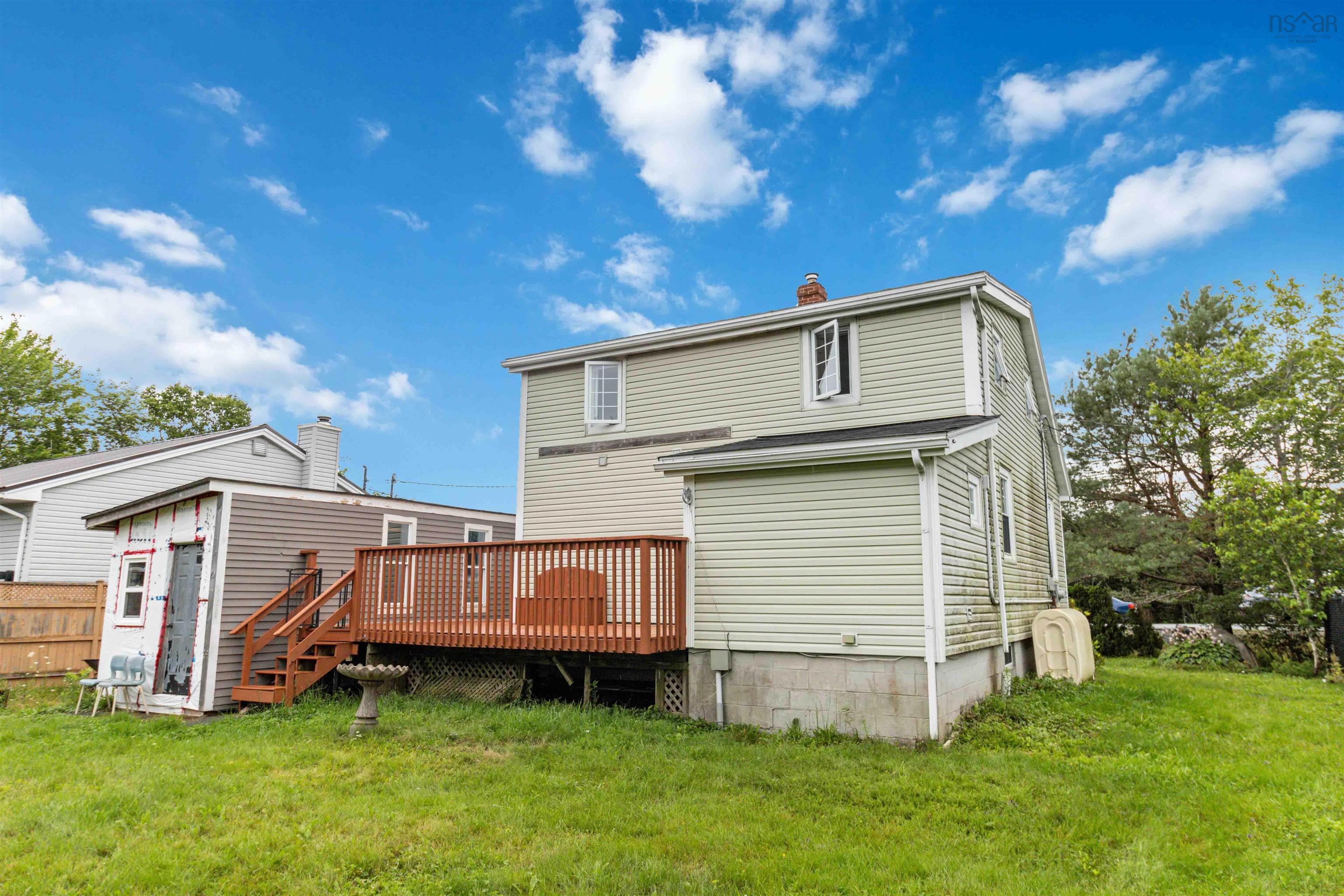 $390,000.00: 1470 Prospect Road, Hatchet Lake