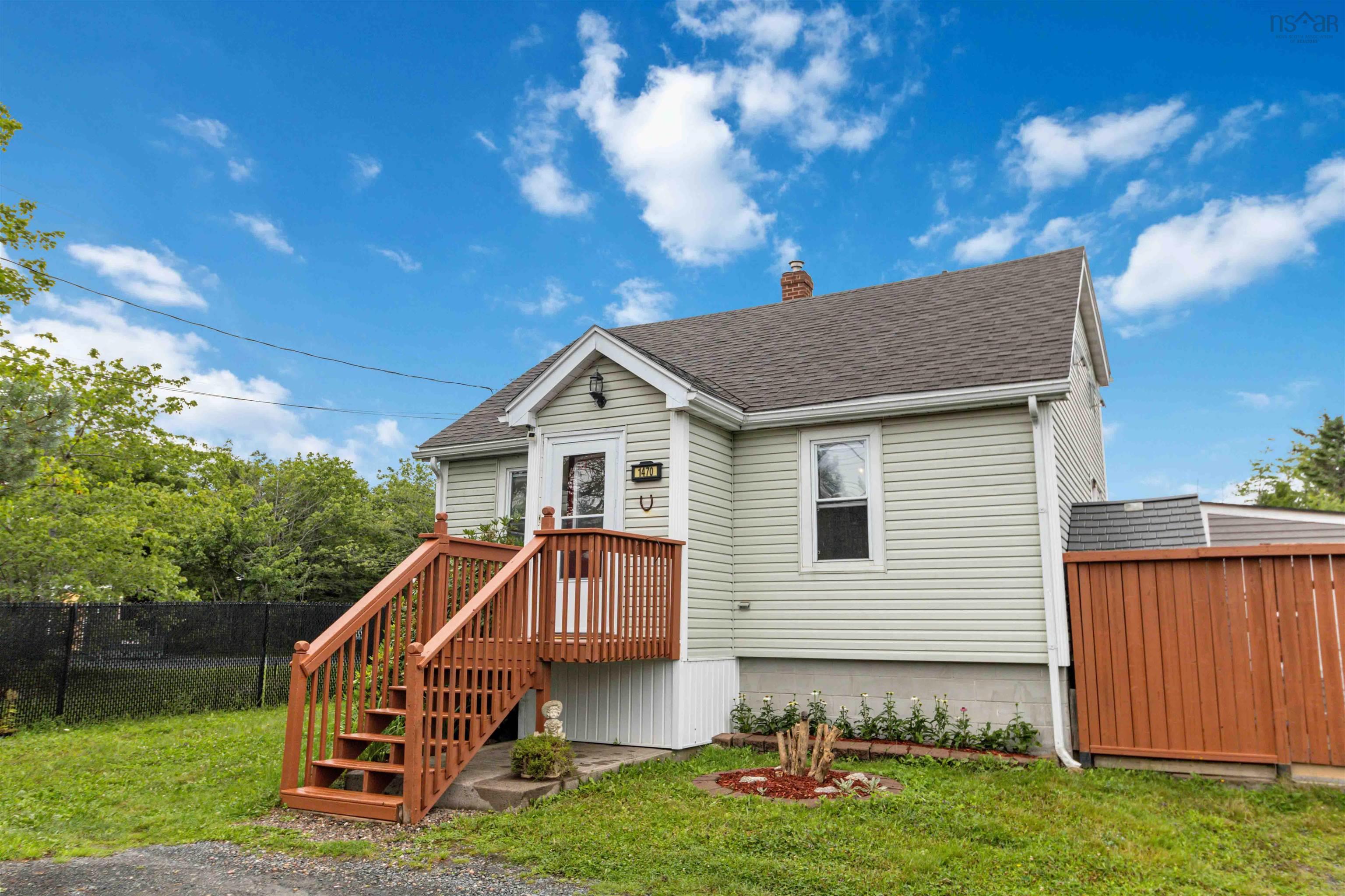 $390,000.00: 1470 Prospect Road, Hatchet Lake