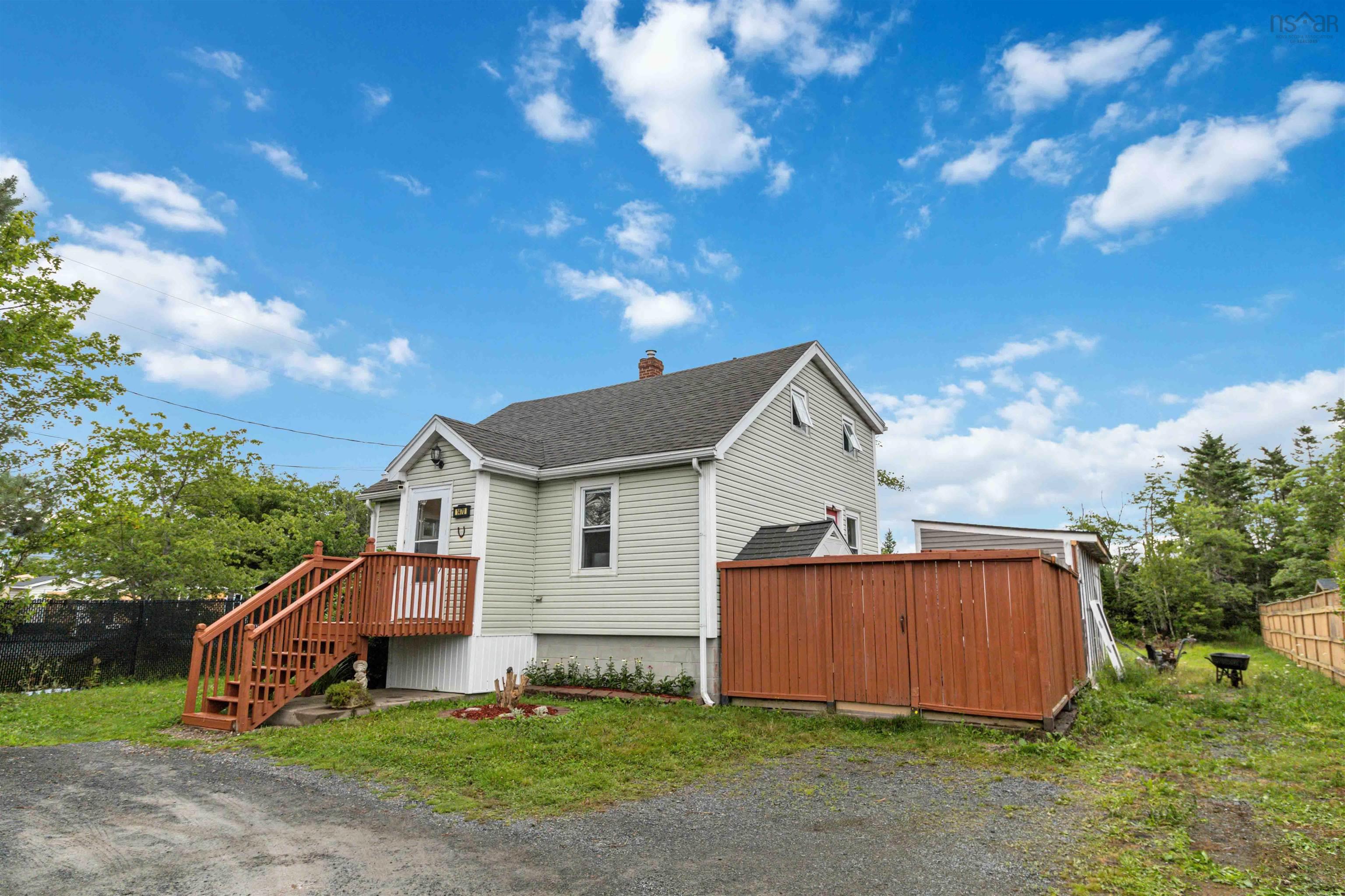 $390,000.00: 1470 Prospect Road, Hatchet Lake