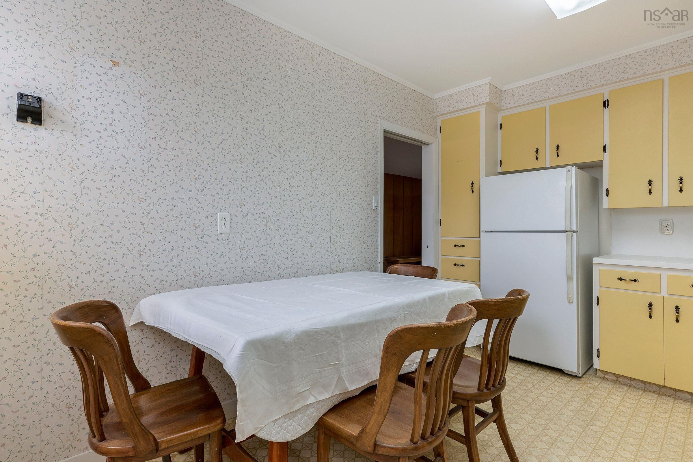 $710,000.00: 1 Shaw Crescent, Halifax