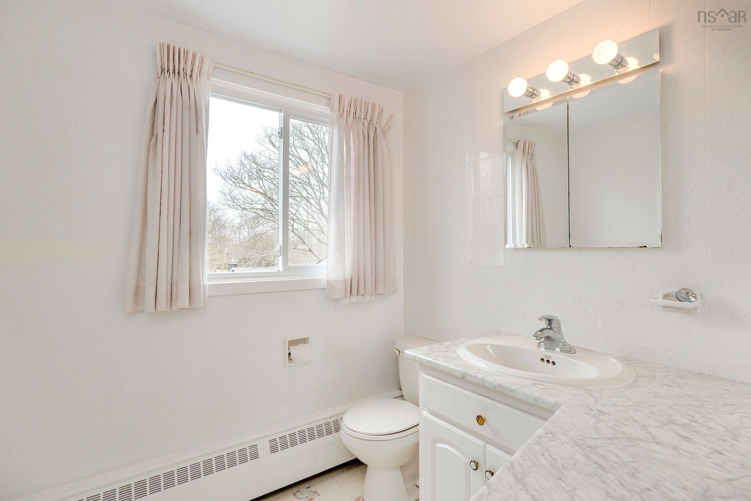 $710,000.00: 1 Shaw Crescent, Halifax