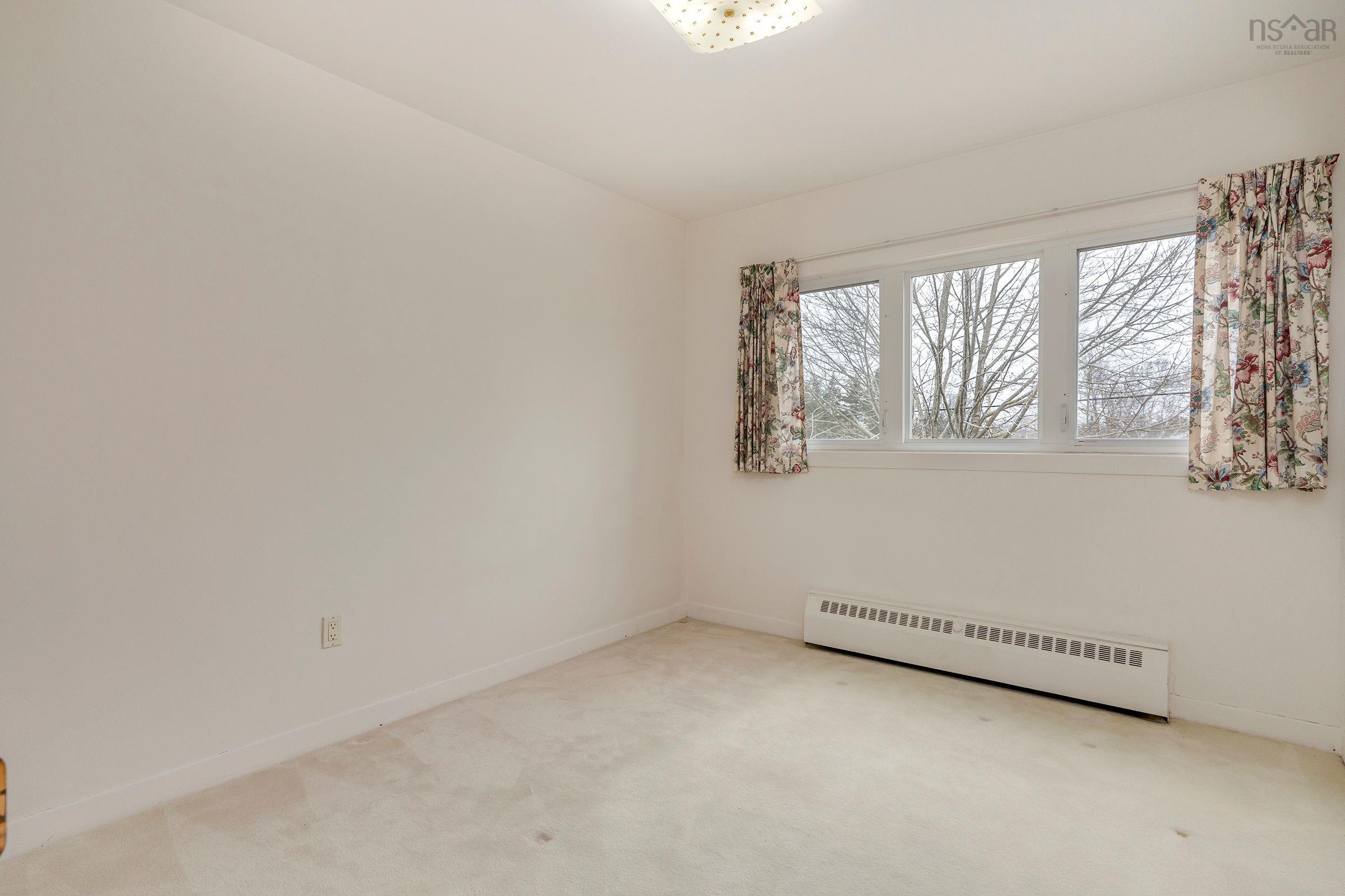$710,000.00: 1 Shaw Crescent, Halifax