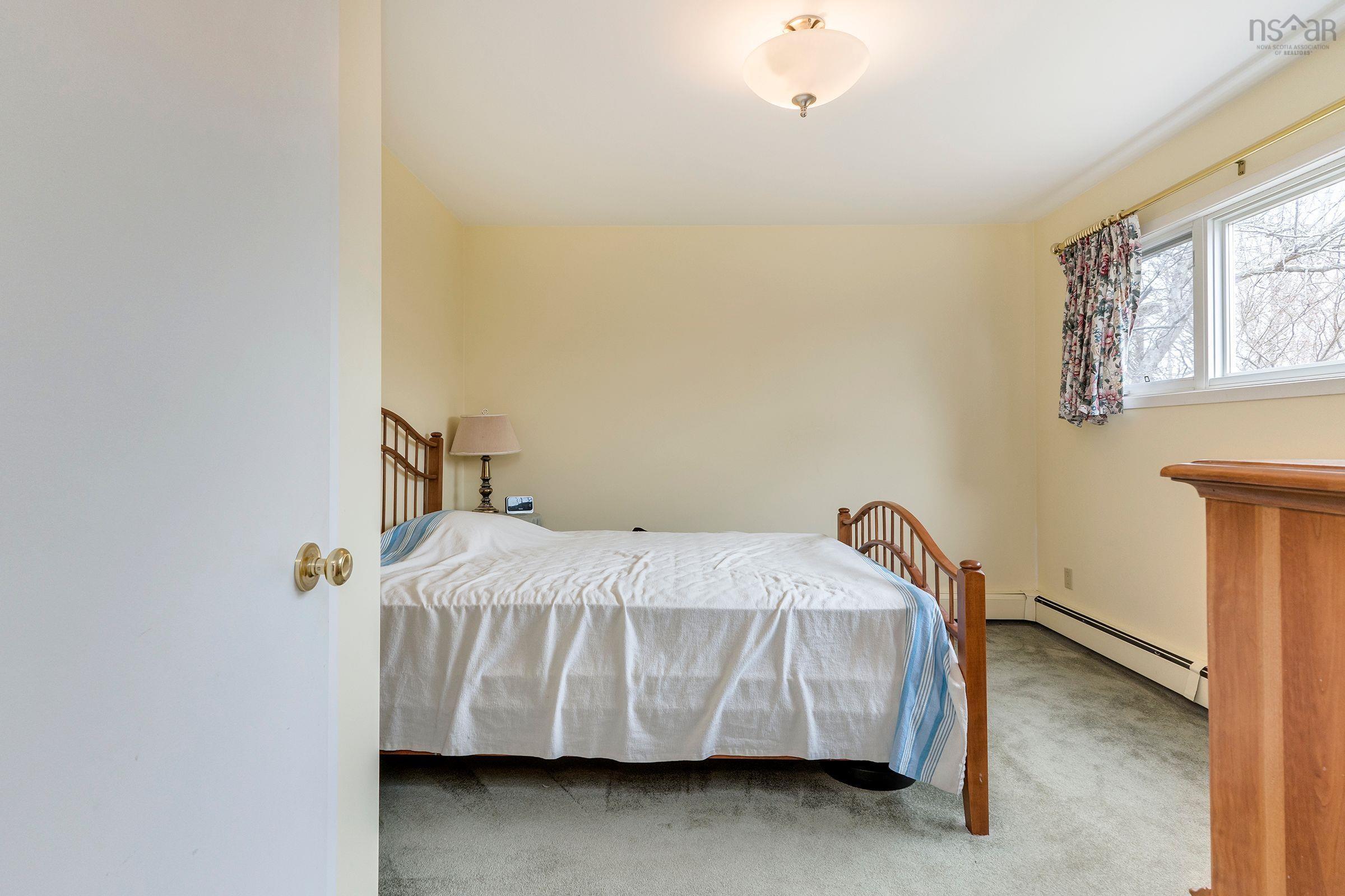 $710,000.00: 1 Shaw Crescent, Halifax