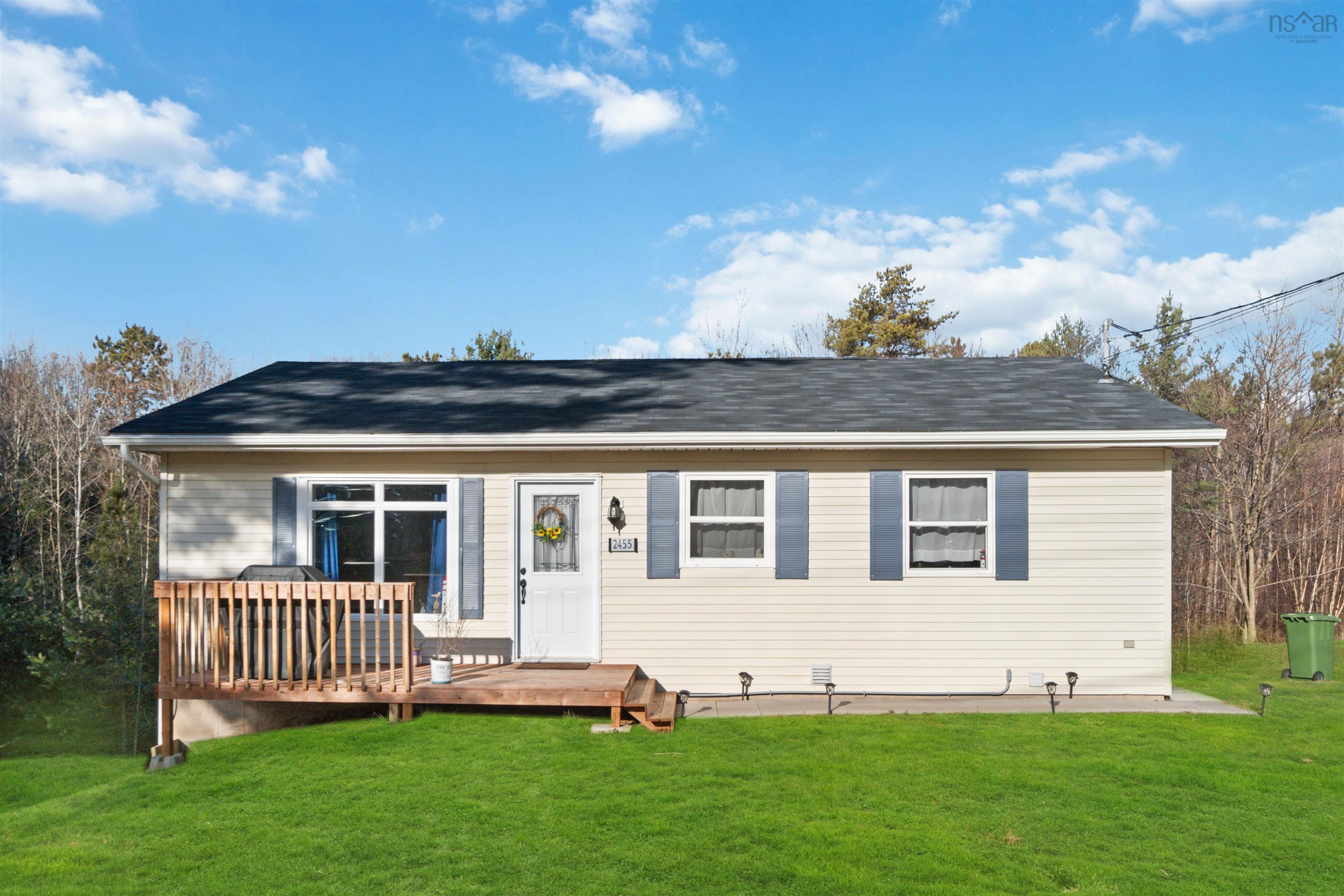 $365,000.00: 2455 Loretta Avenue, Coldbrook
