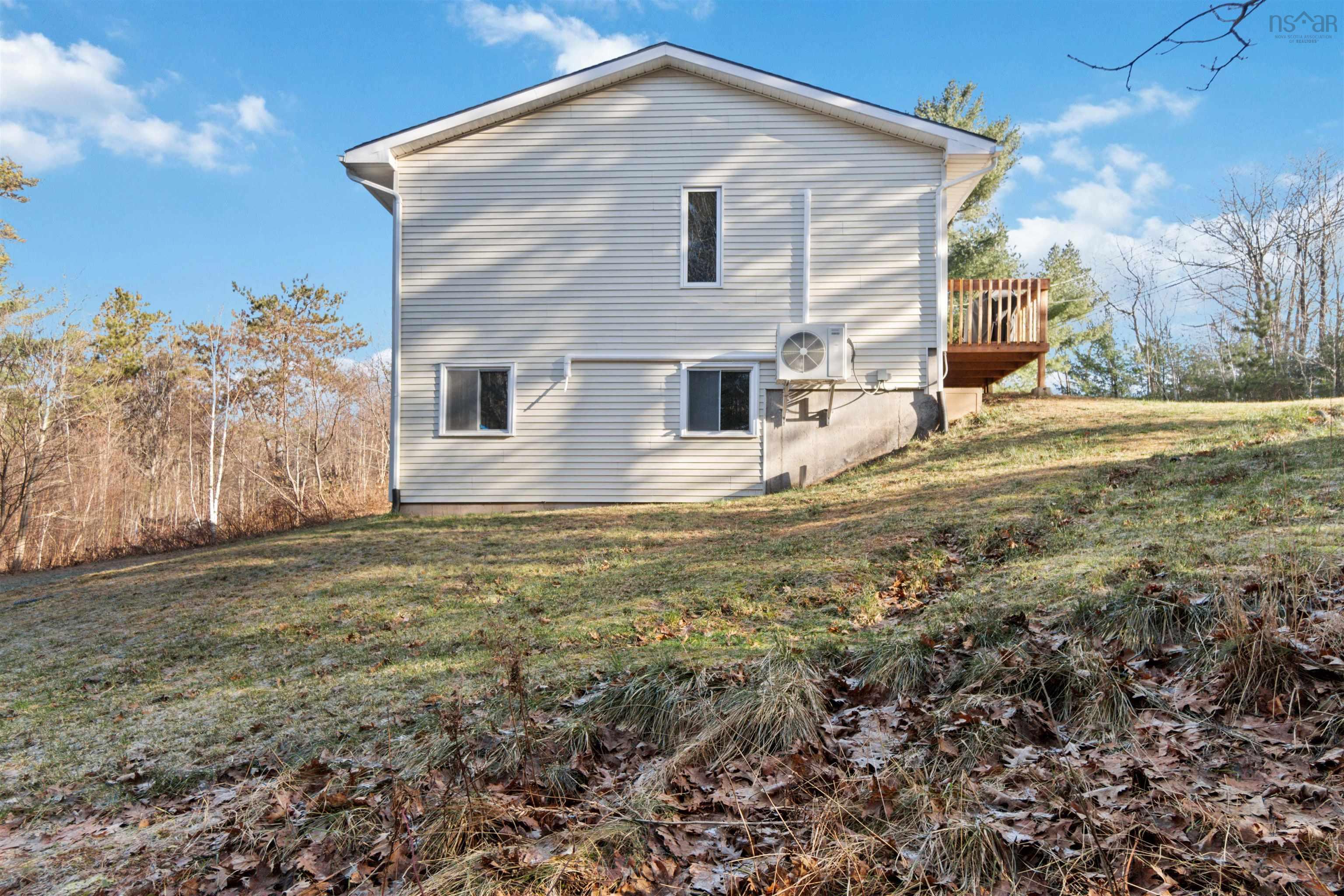 $365,000.00: 2455 Loretta Avenue, Coldbrook