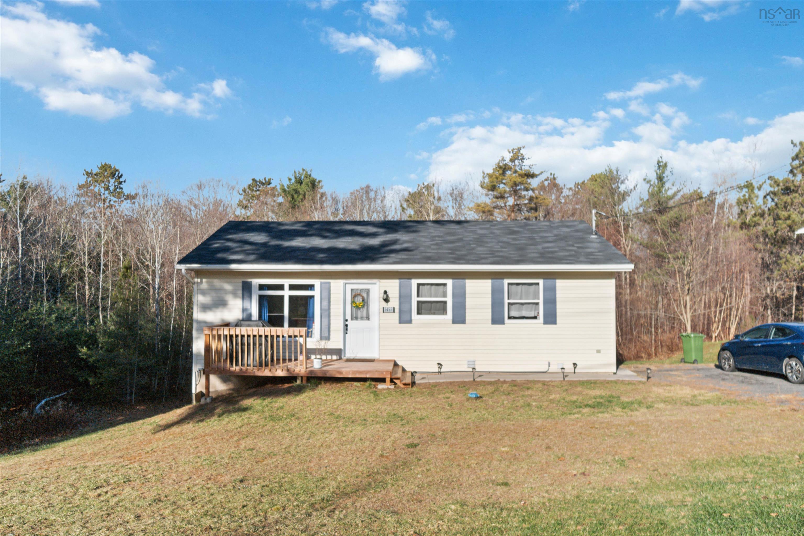 $365,000.00: 2455 Loretta Avenue, Coldbrook