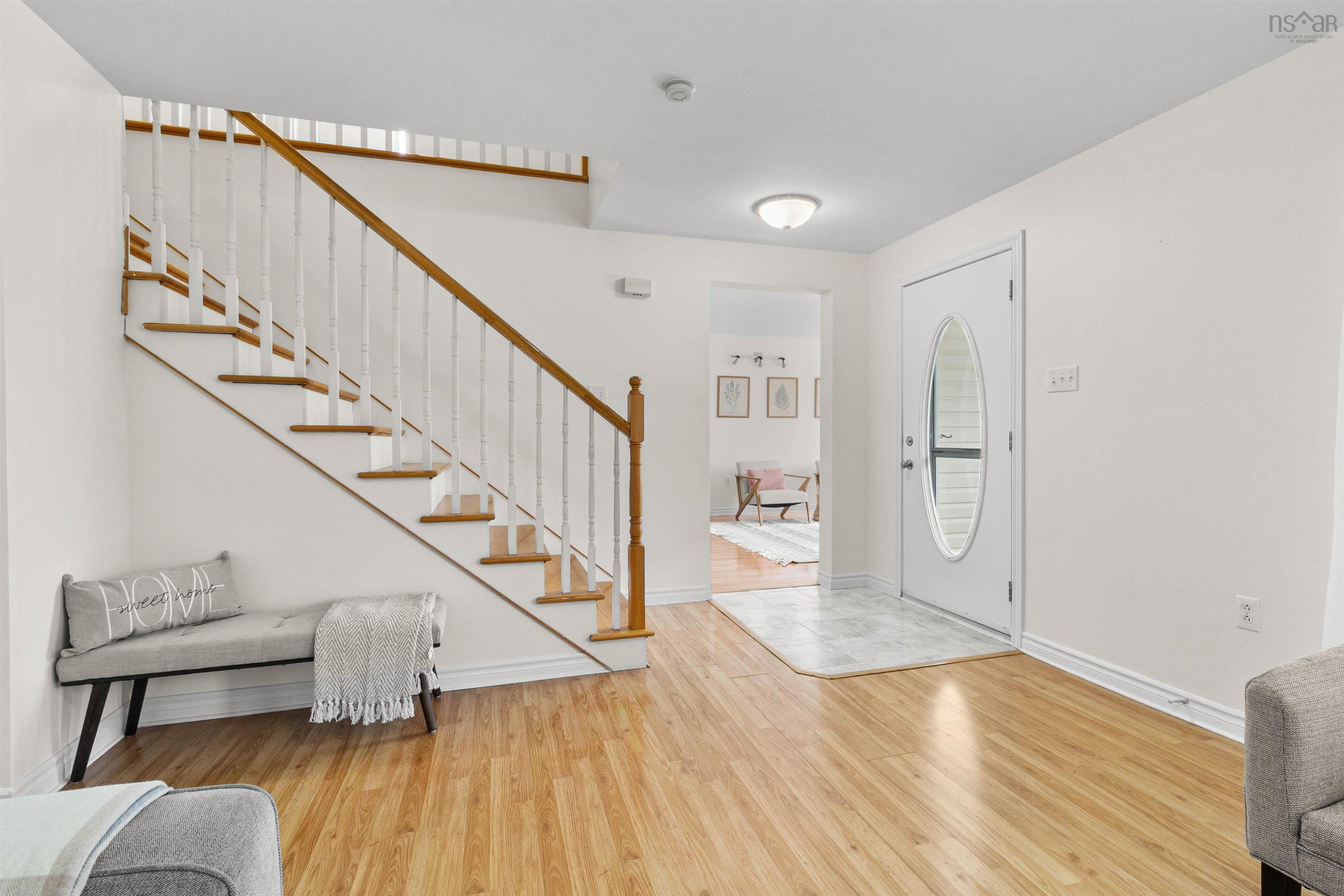 $595,000.00: 64 Hemlock Drive, Upper Tantallon