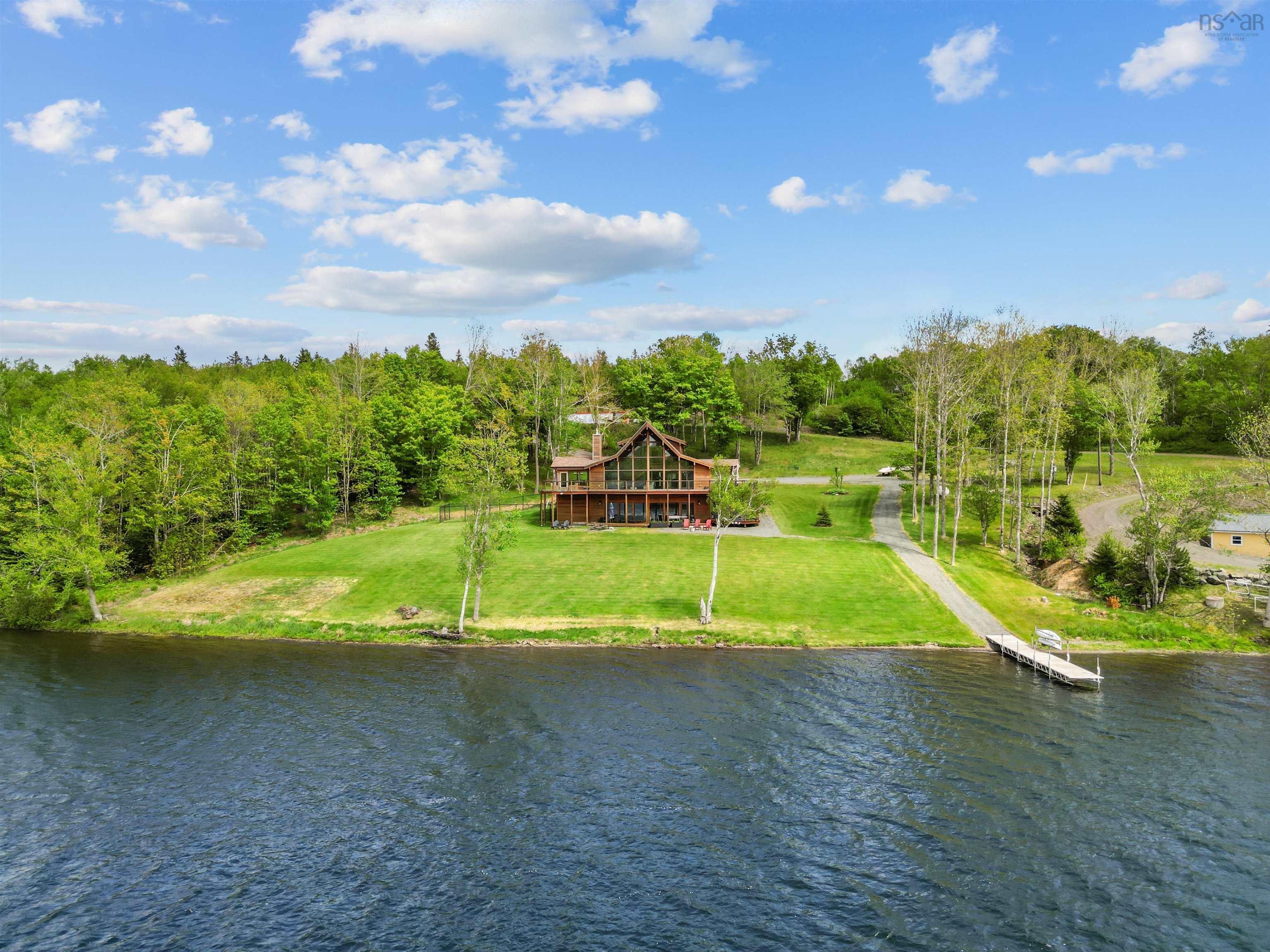 $1,375,000.00: 16 Sunset Lane, Goshen