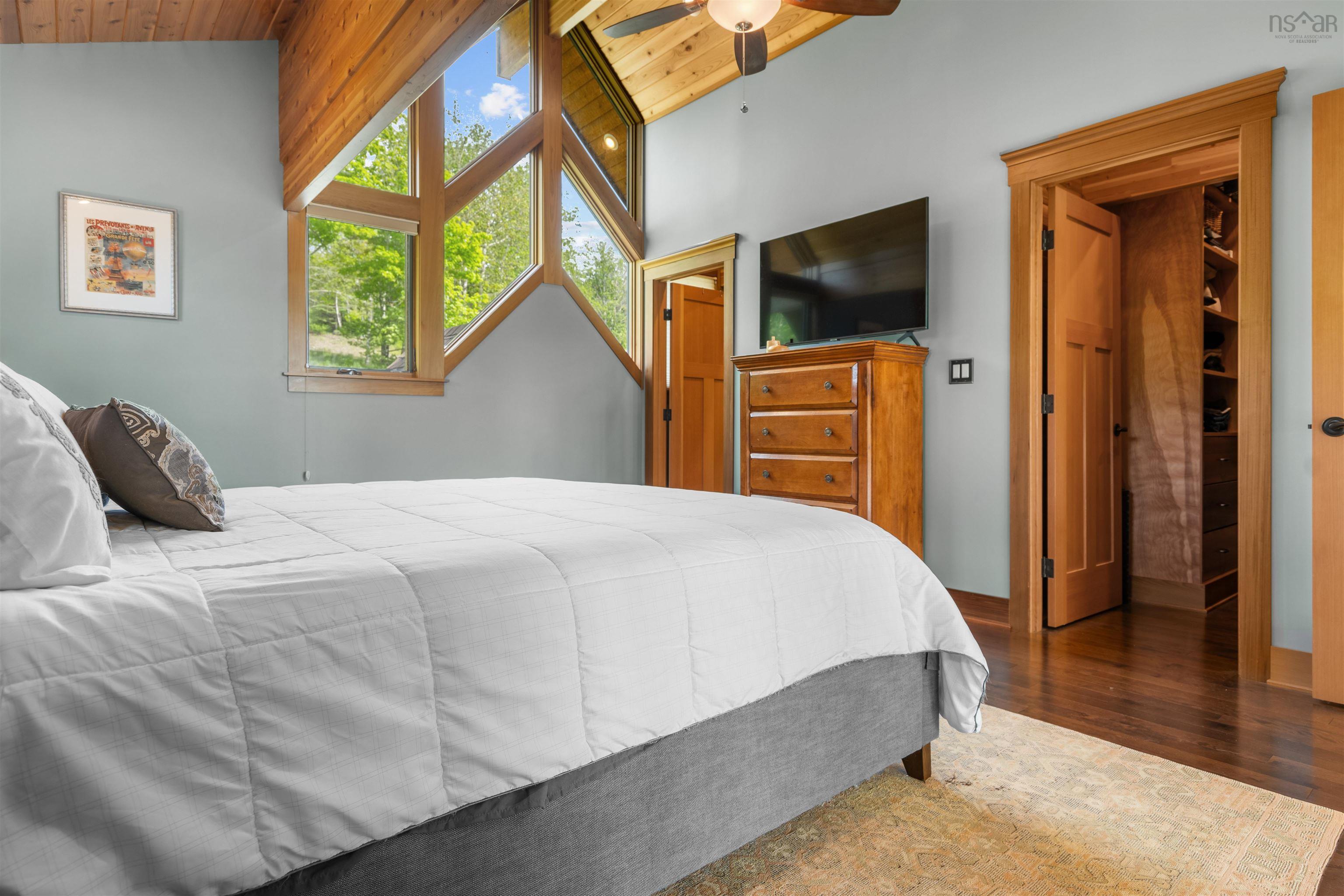 $1,375,000.00: 16 Sunset Lane, Goshen