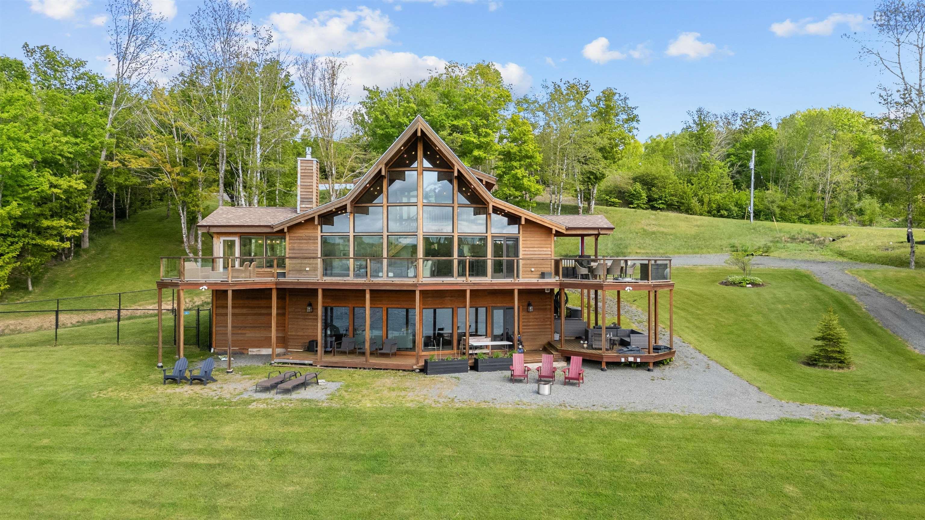 $1,375,000.00: 16 Sunset Lane, Goshen
