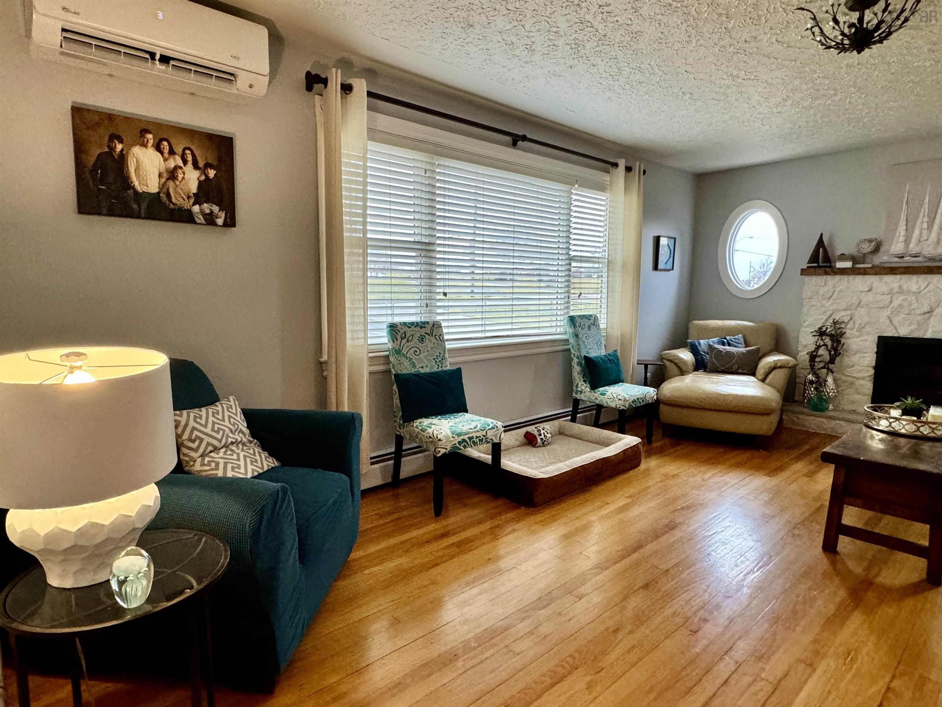 $469,000.00: 213 Neville Street, Dominion