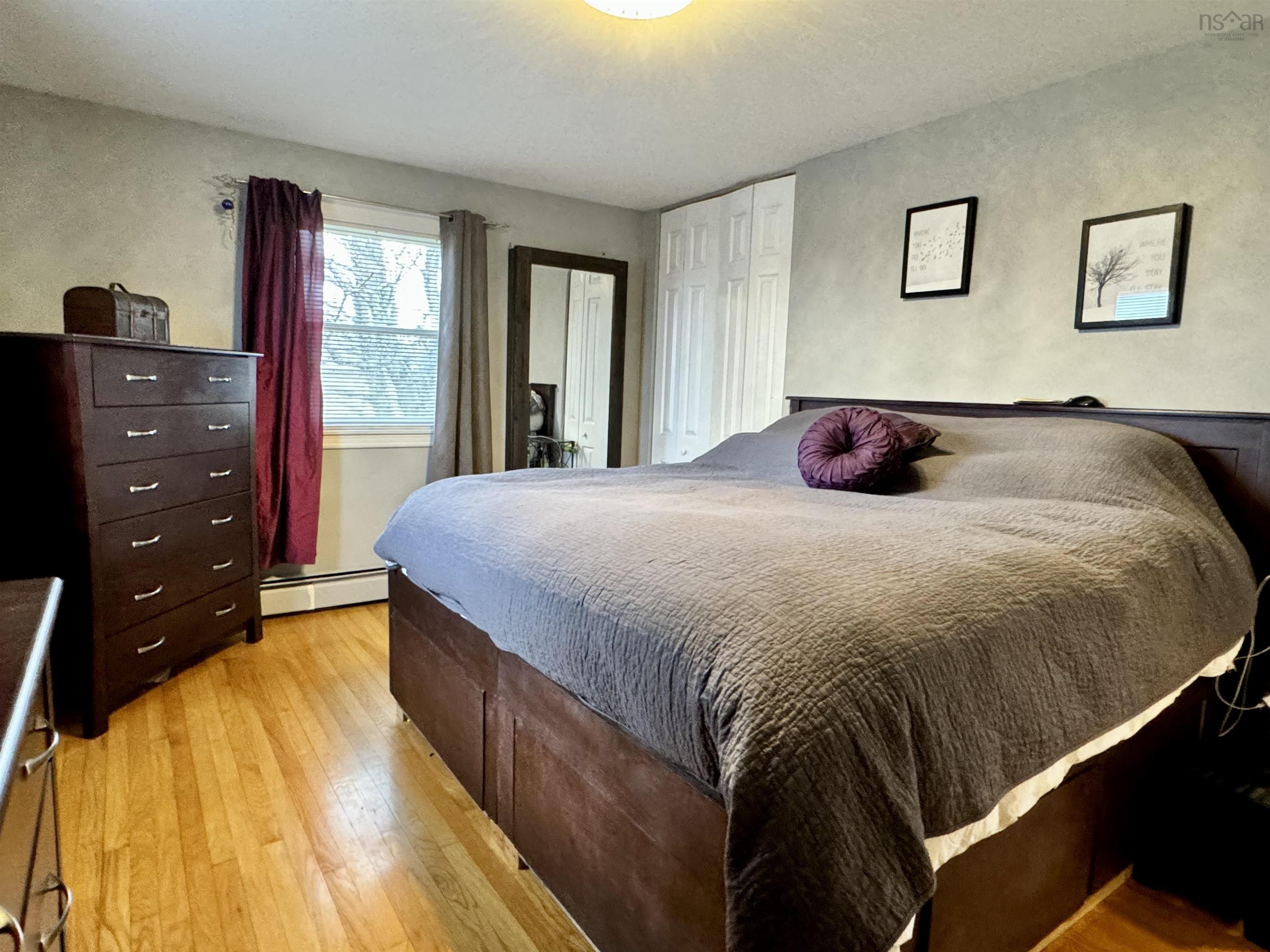 $469,000.00: 213 Neville Street, Dominion