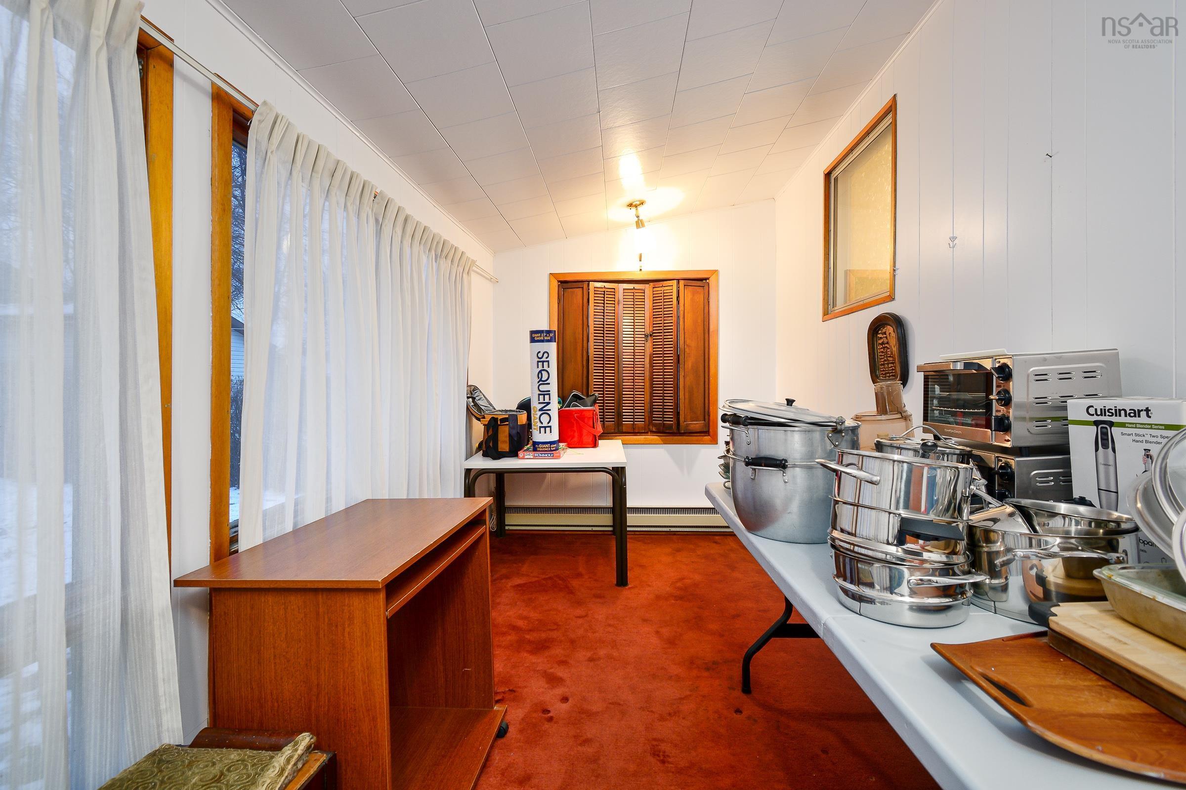 $199,999.00: 190 Whitney, Sydney