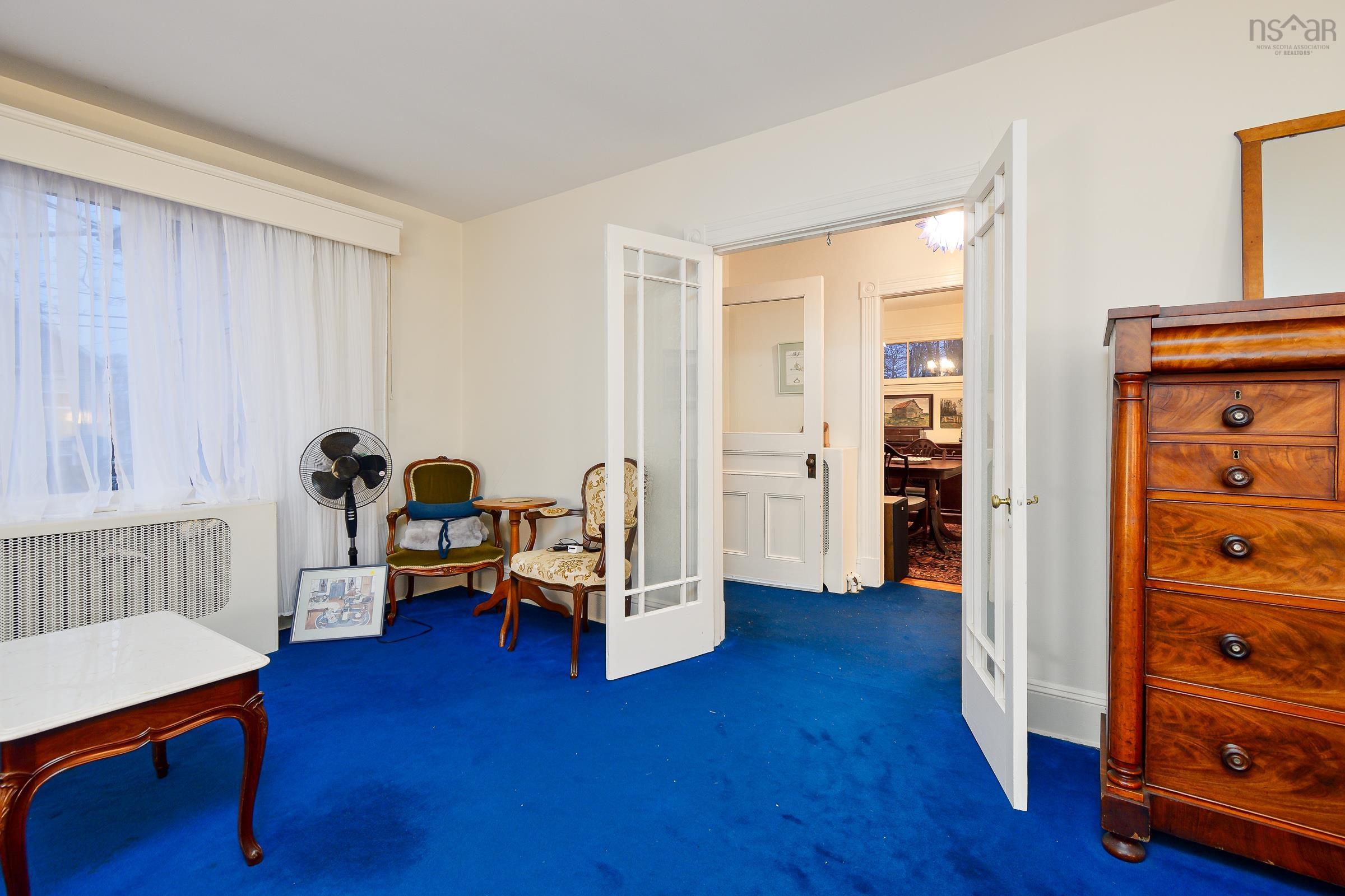 $199,999.00: 190 Whitney, Sydney
