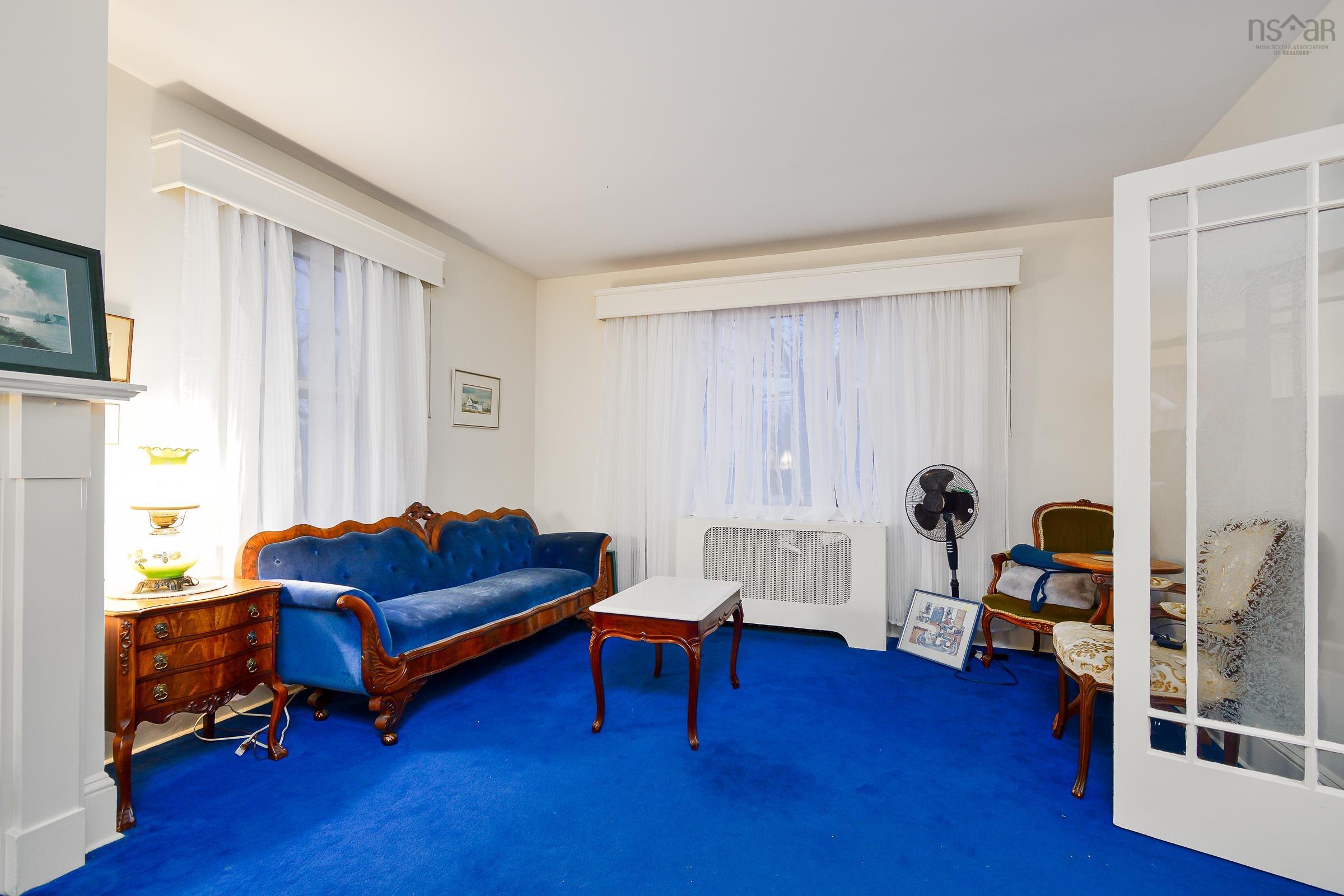$199,999.00: 190 Whitney, Sydney