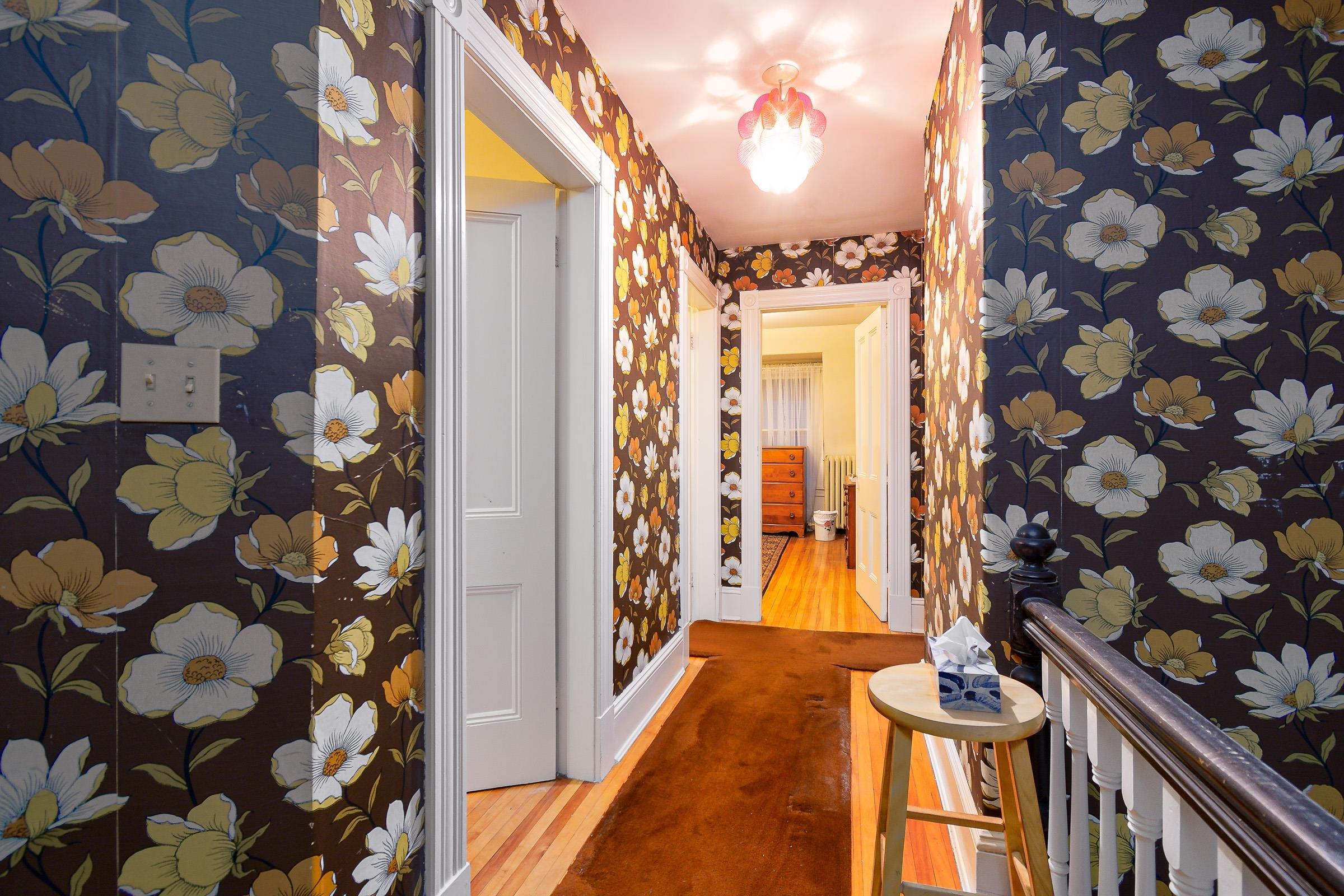 $199,999.00: 190 Whitney, Sydney