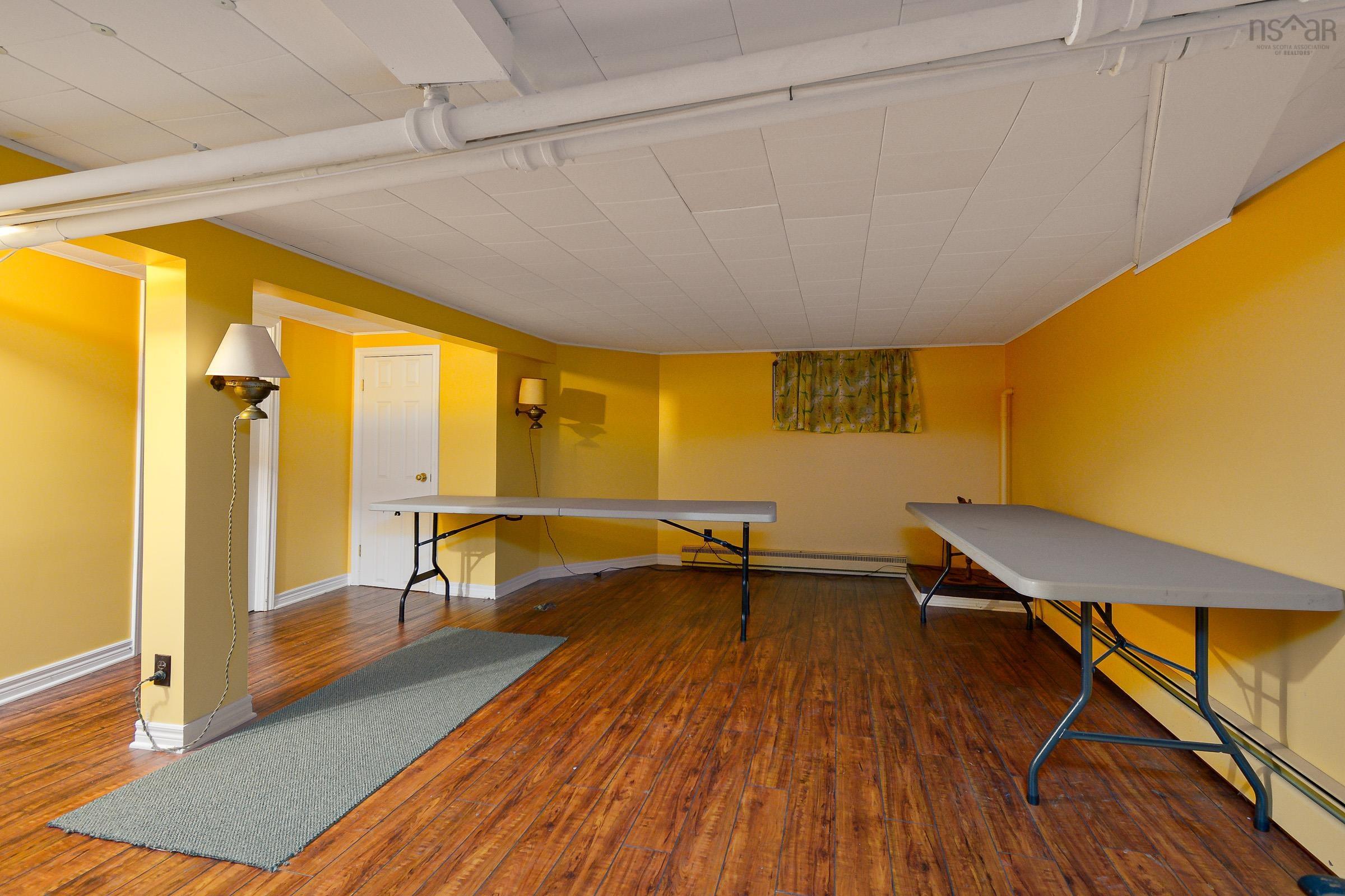 $199,999.00: 190 Whitney, Sydney