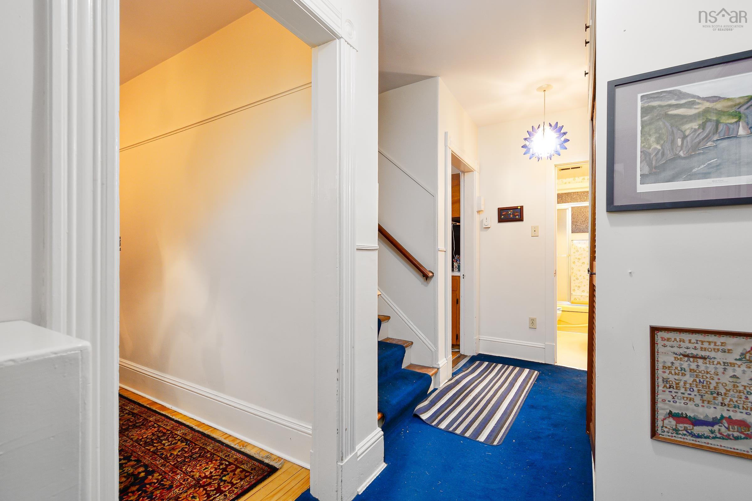$199,999.00: 190 Whitney, Sydney