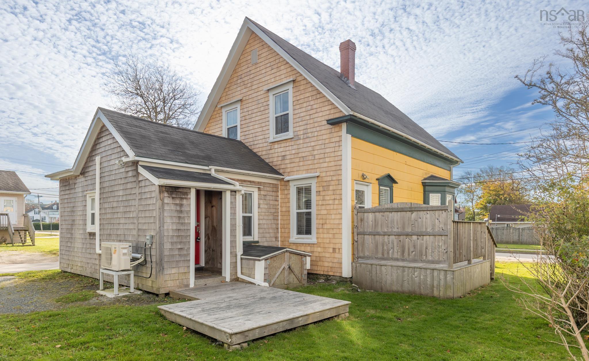 $299,000.00: 24 Albert Street, Yarmouth