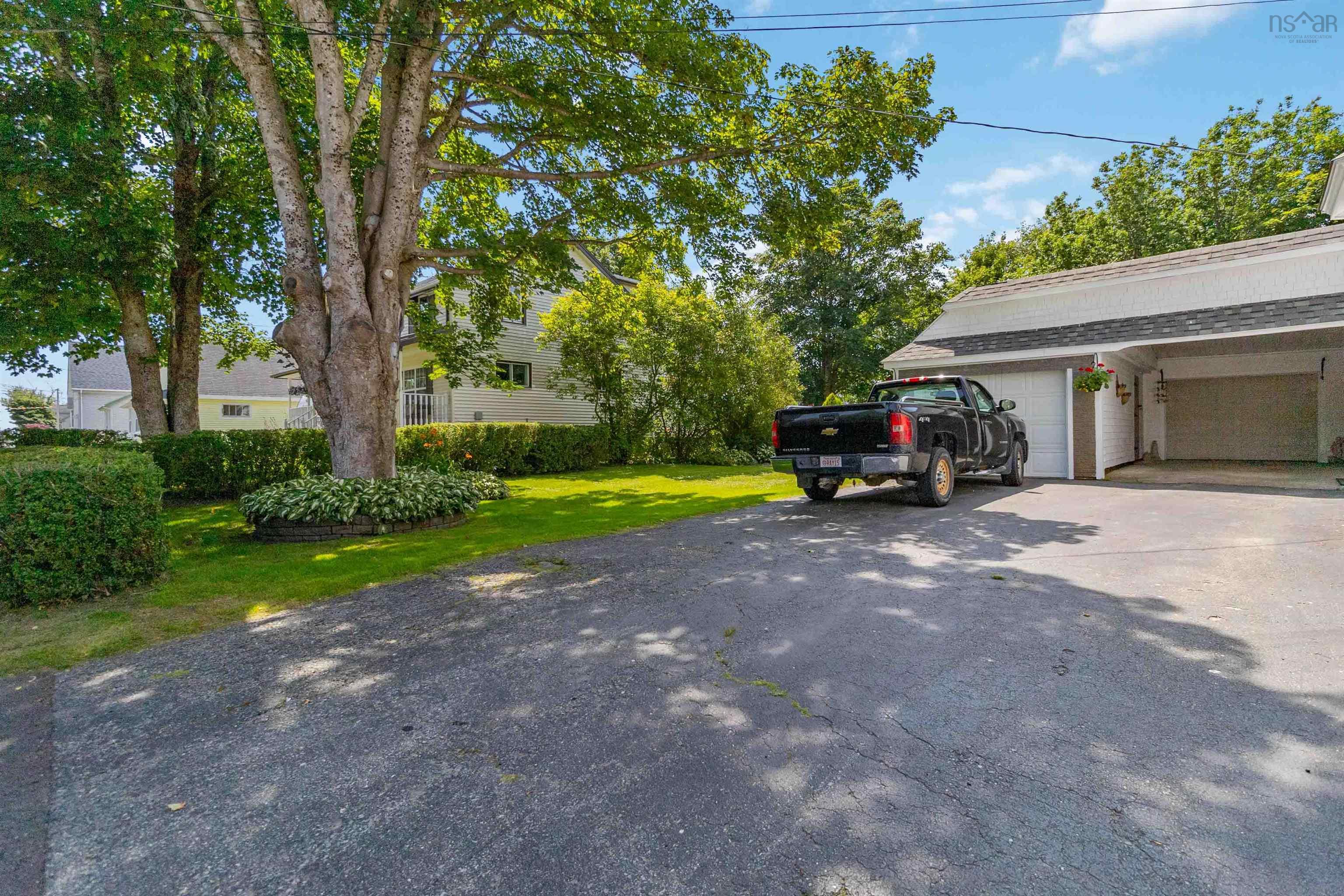 $365,000.00: 129 Hall Street, Lockeport