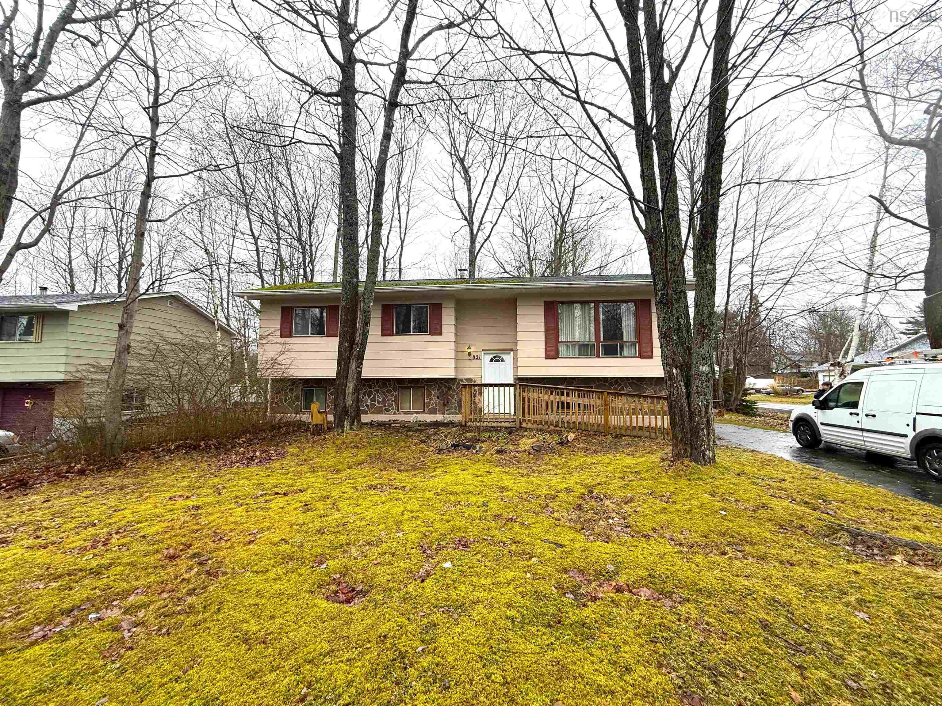 $295,000.00: 821 Catalina Lane, Greenwood