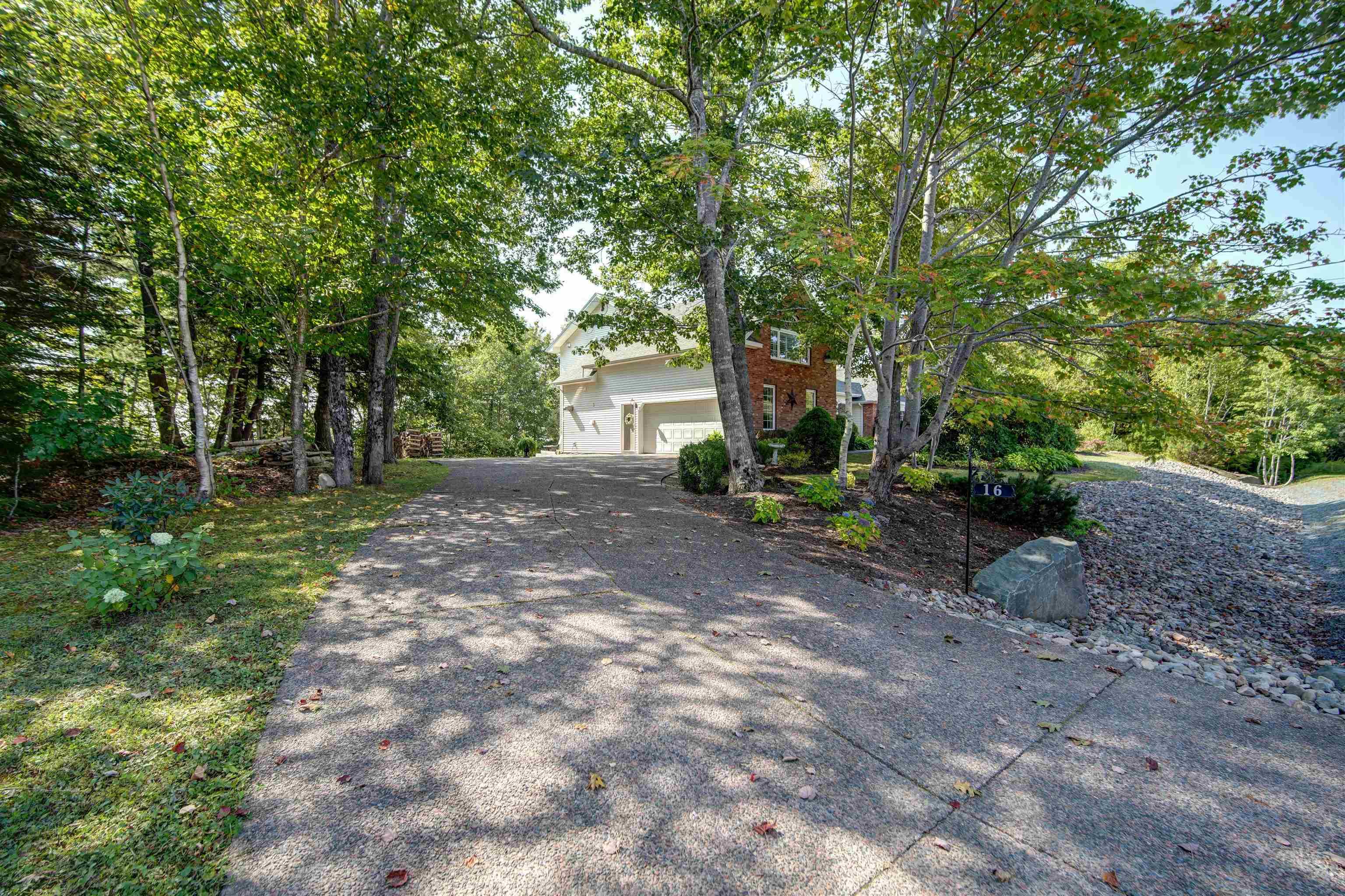 $1,199,000.00: 16 Glenmorren Court, Fall River