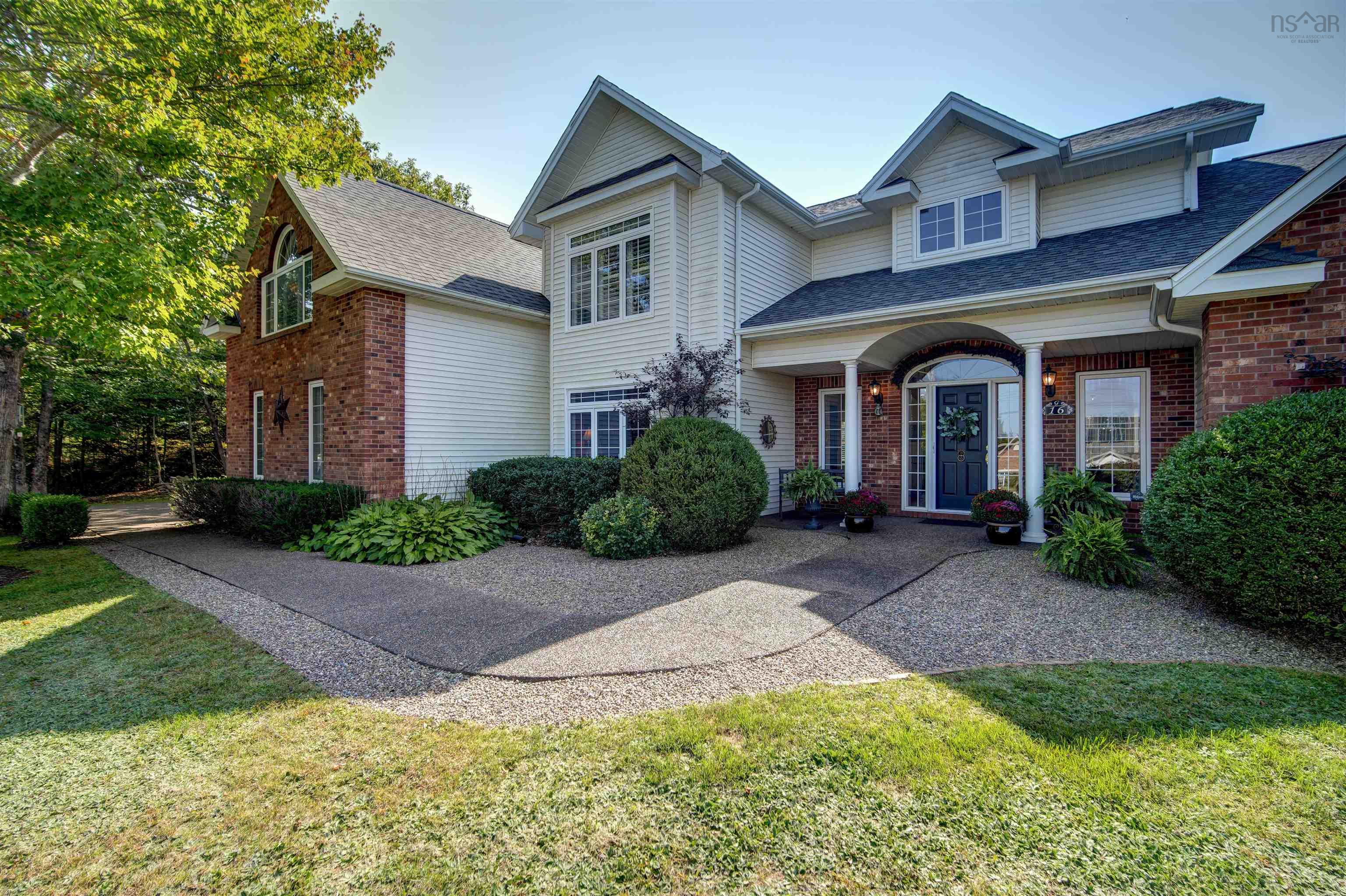 $1,199,000.00: 16 Glenmorren Court, Fall River