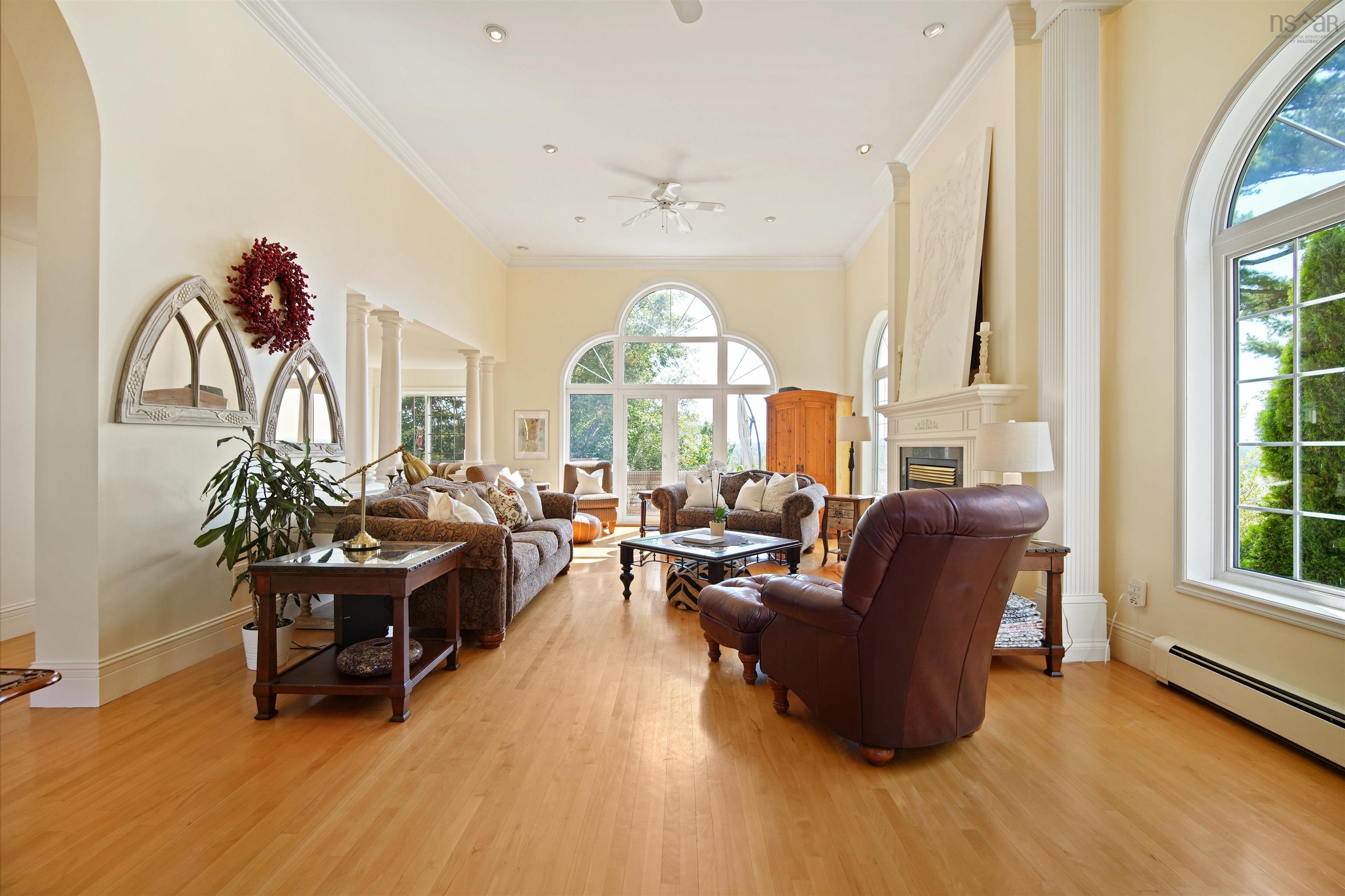 $1,199,000.00: 16 Glenmorren Court, Fall River