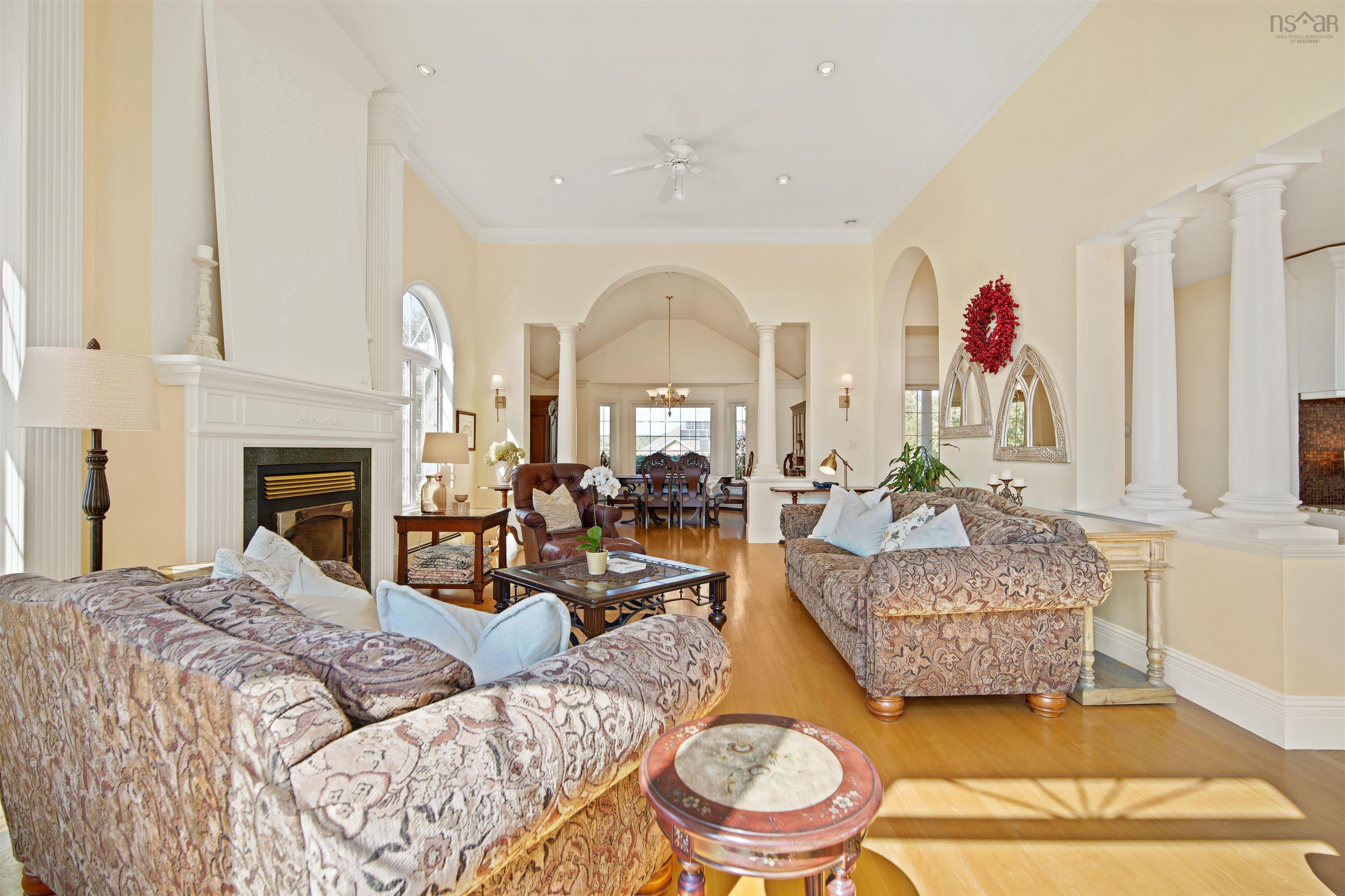 $1,199,000.00: 16 Glenmorren Court, Fall River
