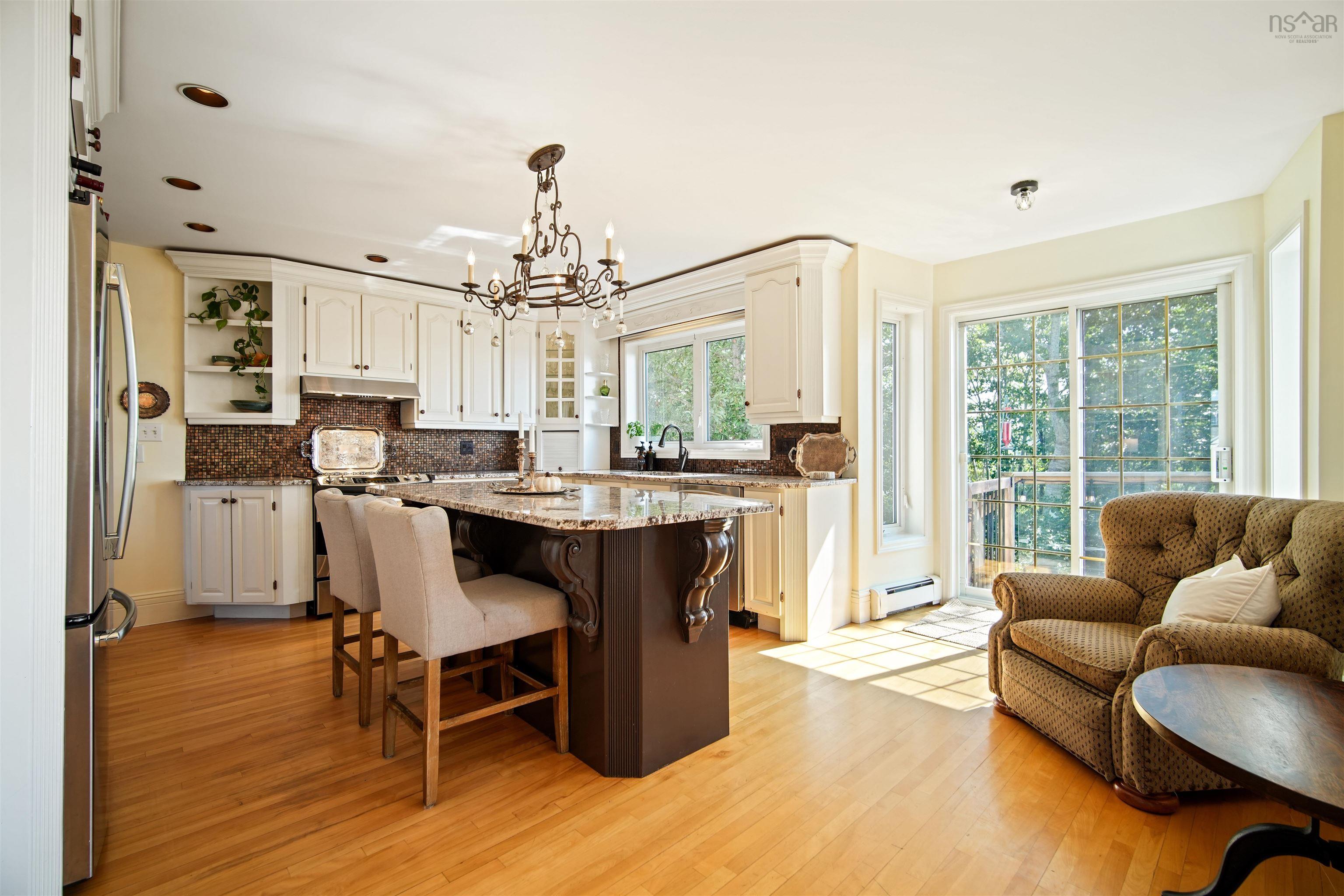 $1,199,000.00: 16 Glenmorren Court, Fall River