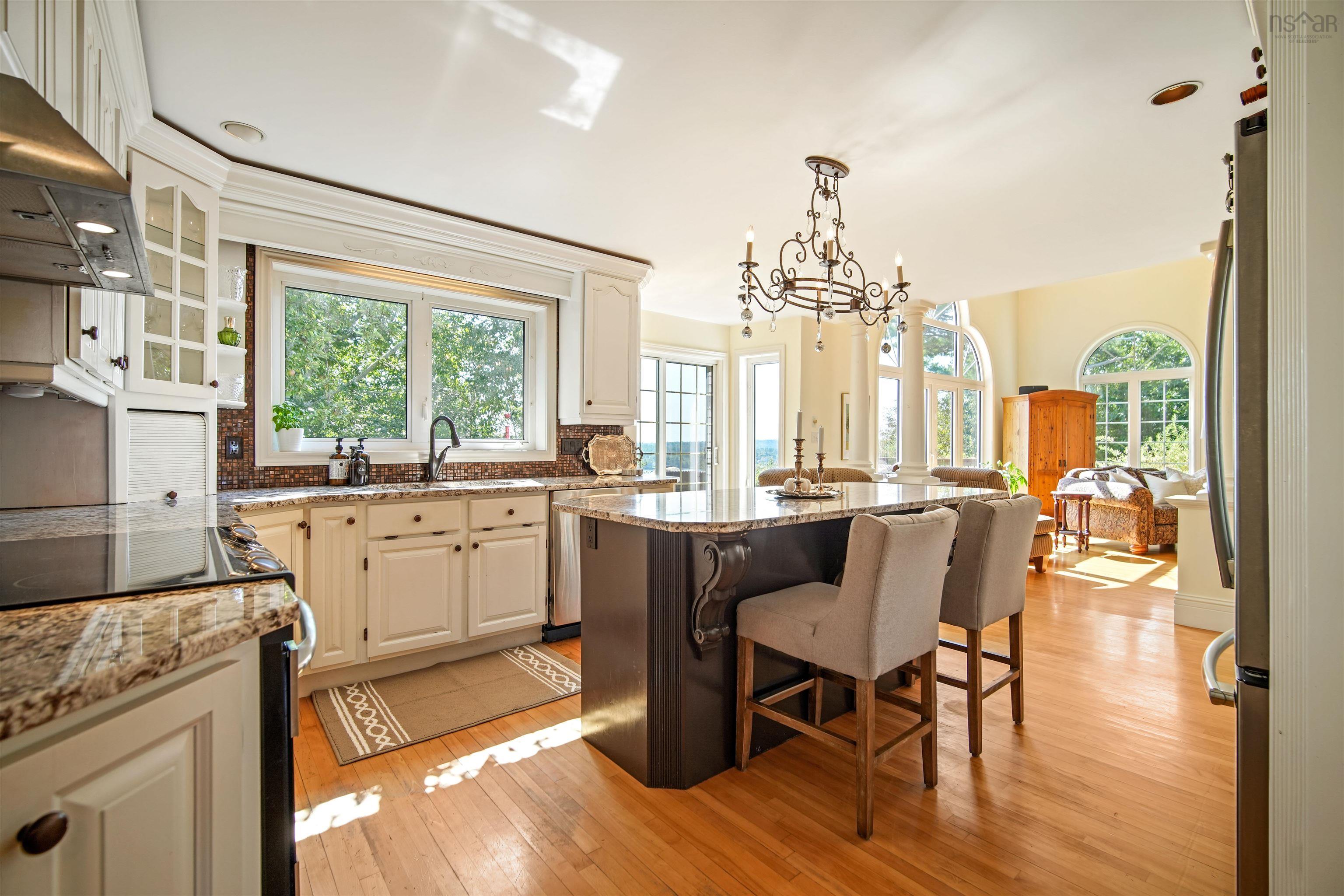 $1,199,000.00: 16 Glenmorren Court, Fall River