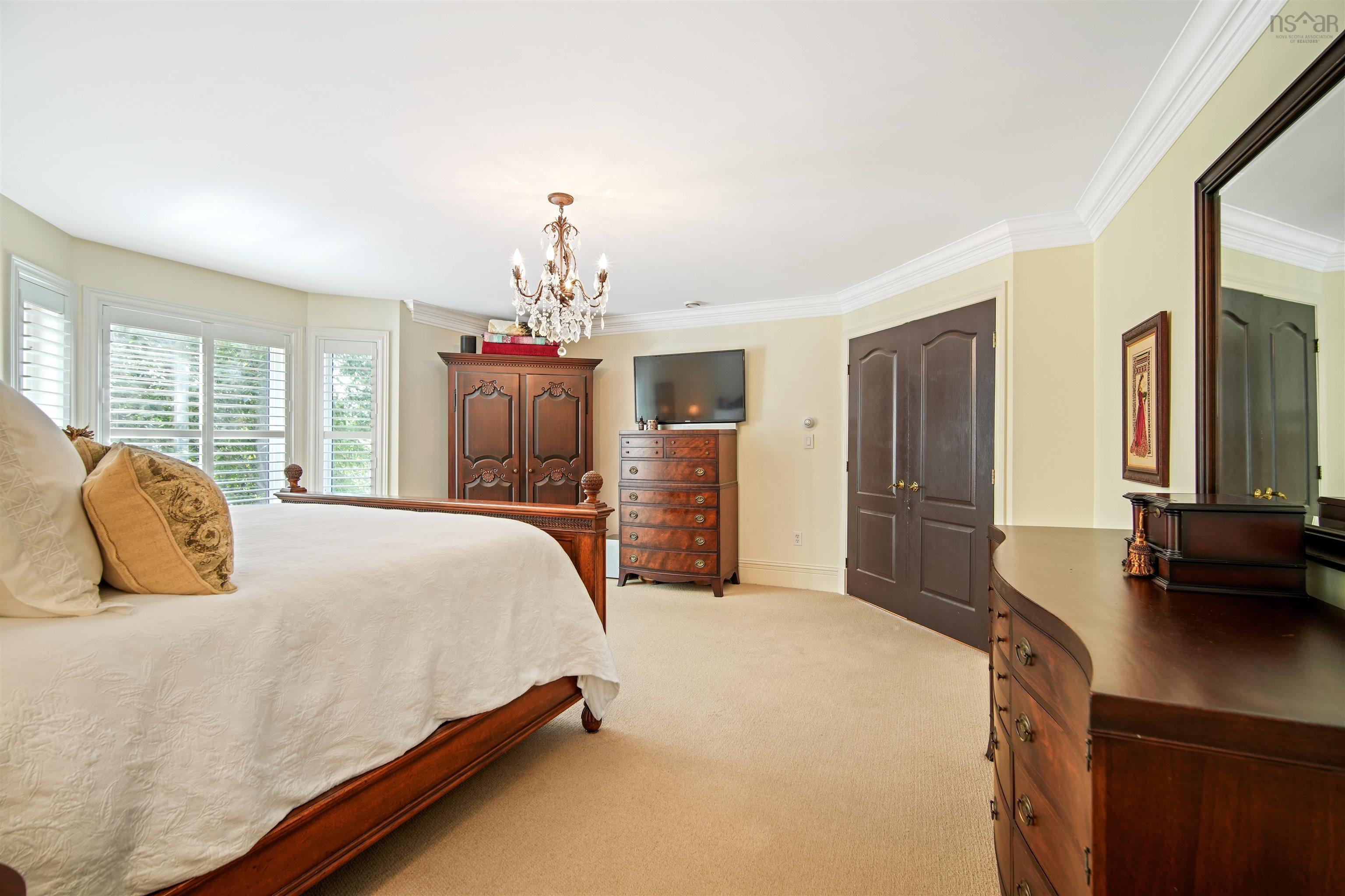 $1,199,000.00: 16 Glenmorren Court, Fall River