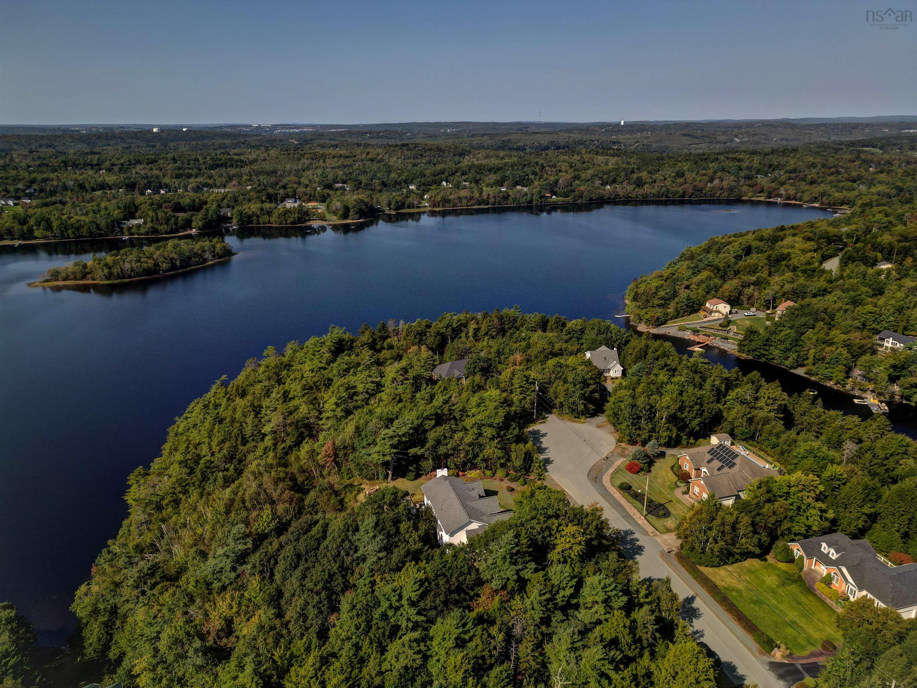 $1,199,000.00: 16 Glenmorren Court, Fall River