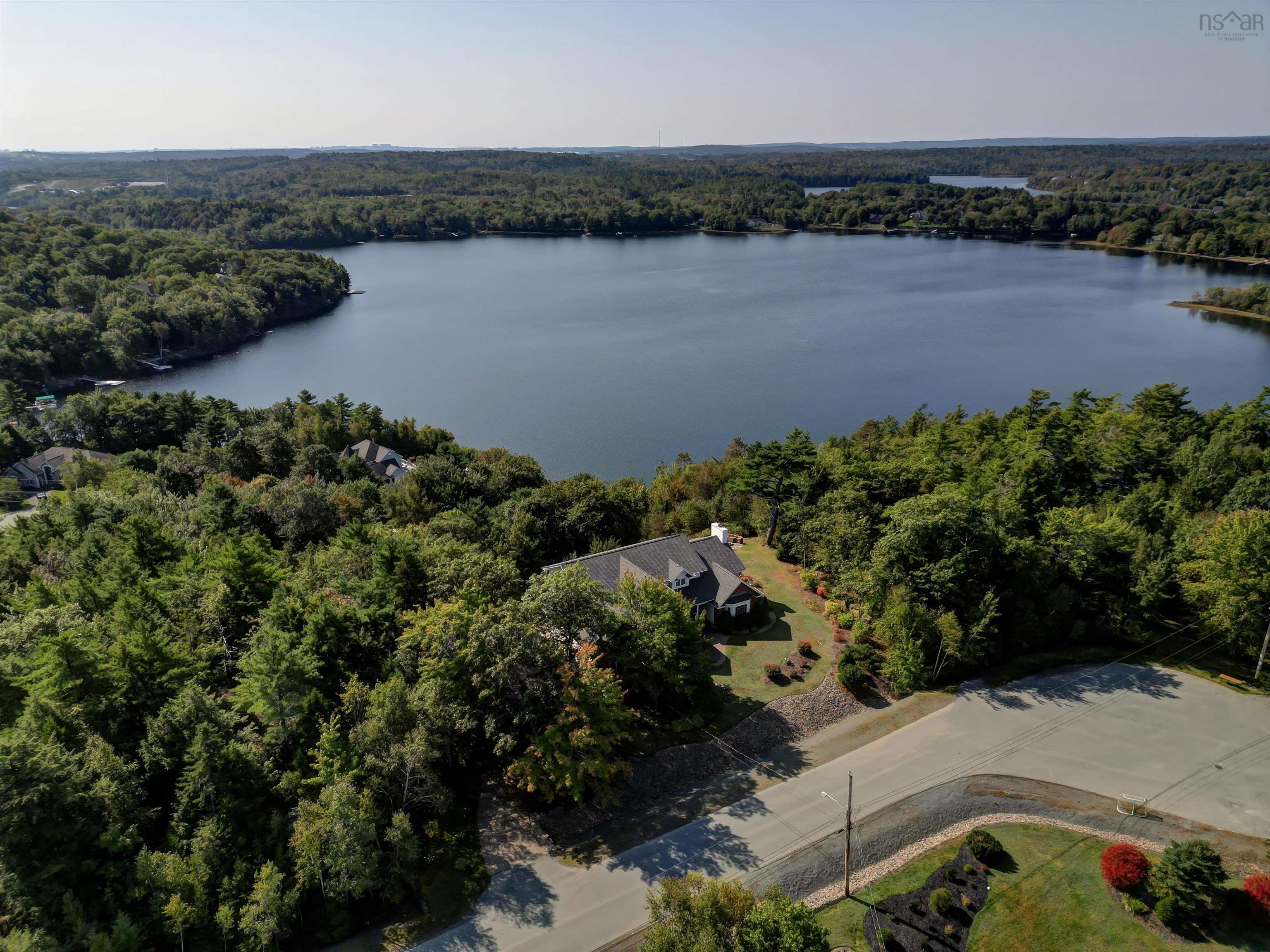 $1,199,000.00: 16 Glenmorren Court, Fall River