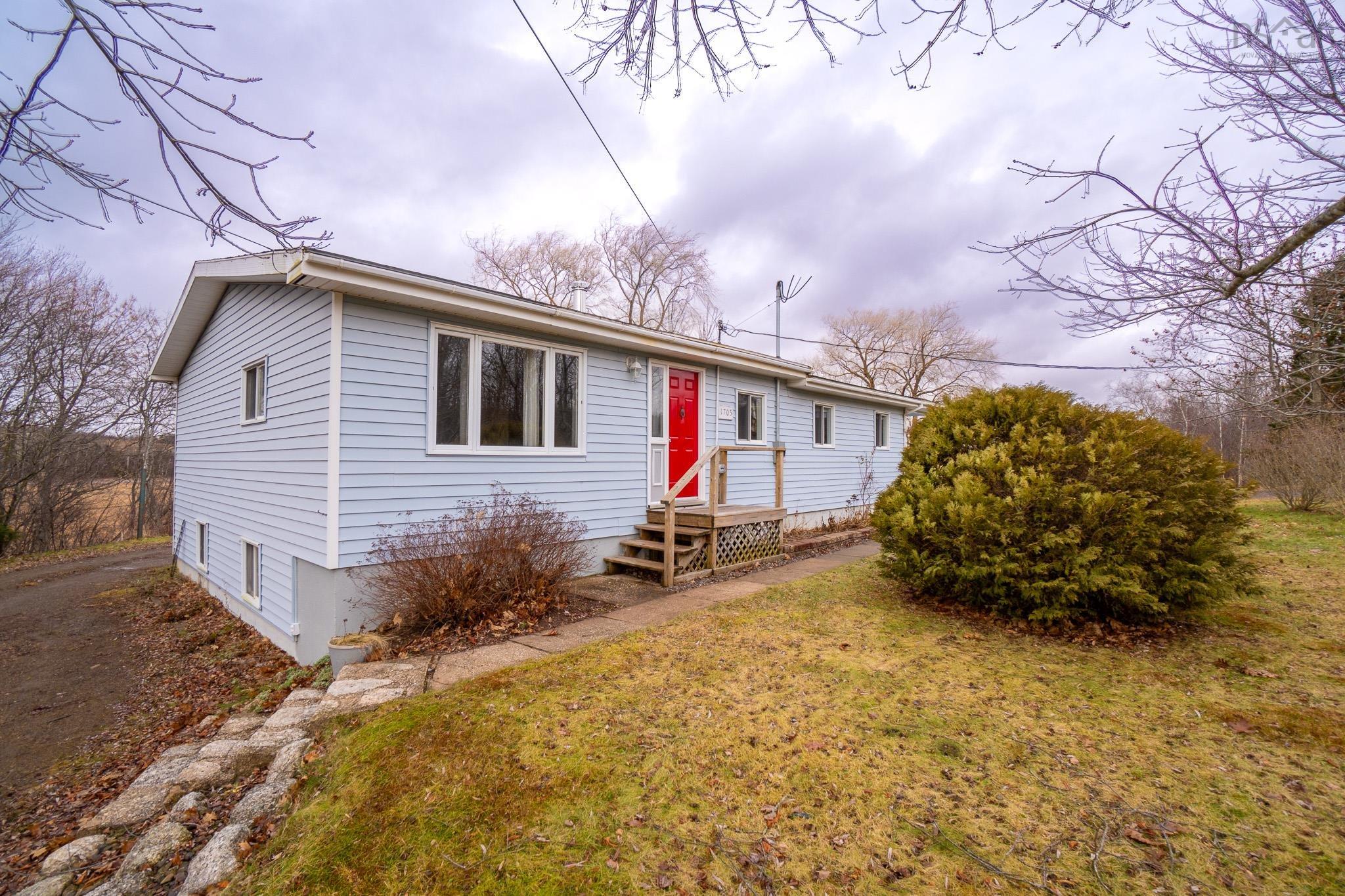 $425,000.00: 1705 Gaspereau River Road, Wallbrook