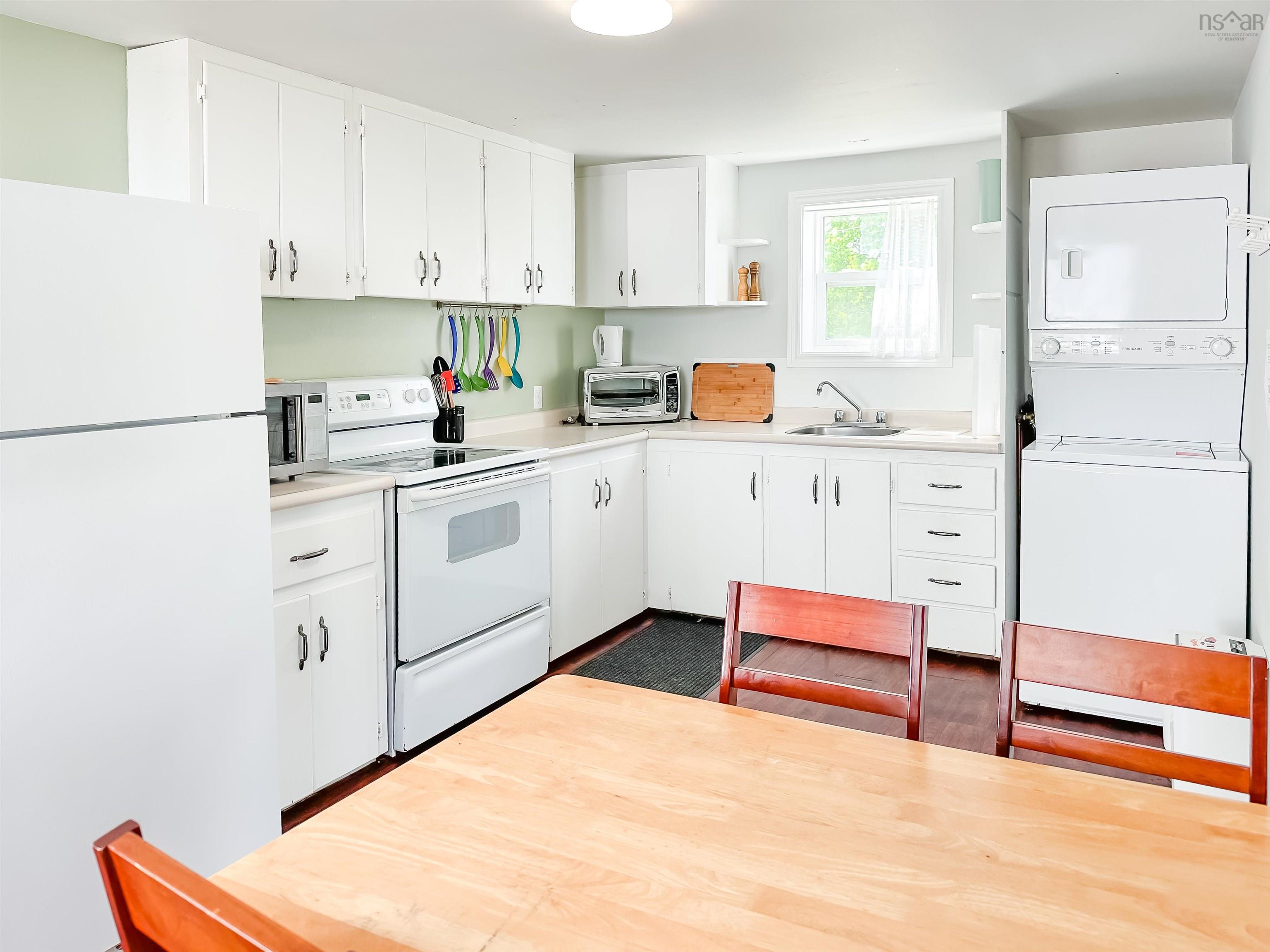 $674,000.00: 10352 Highway 1, Paradise