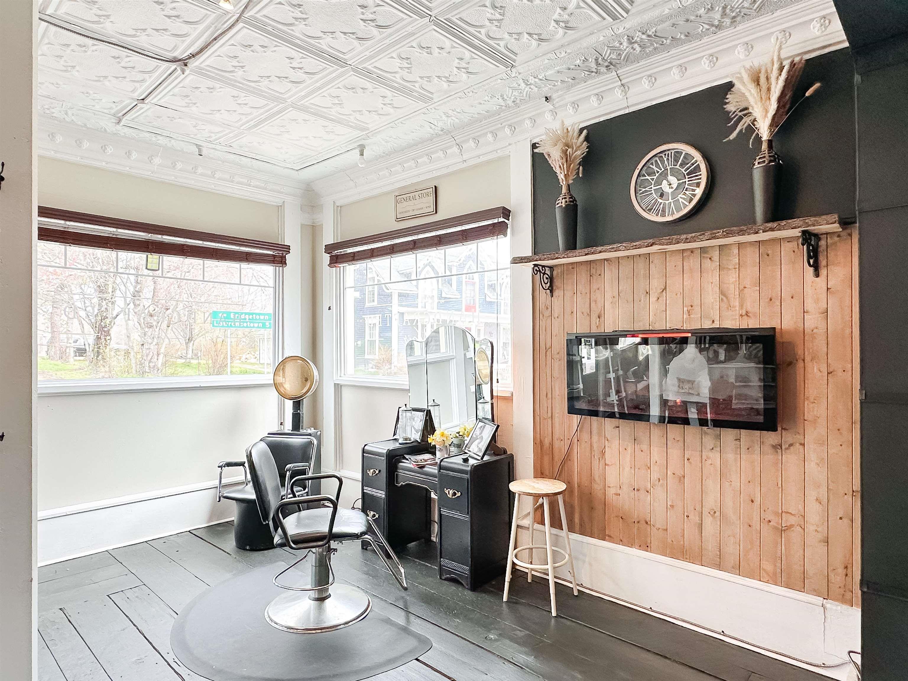 $674,000.00: 10352 Highway 1, Paradise