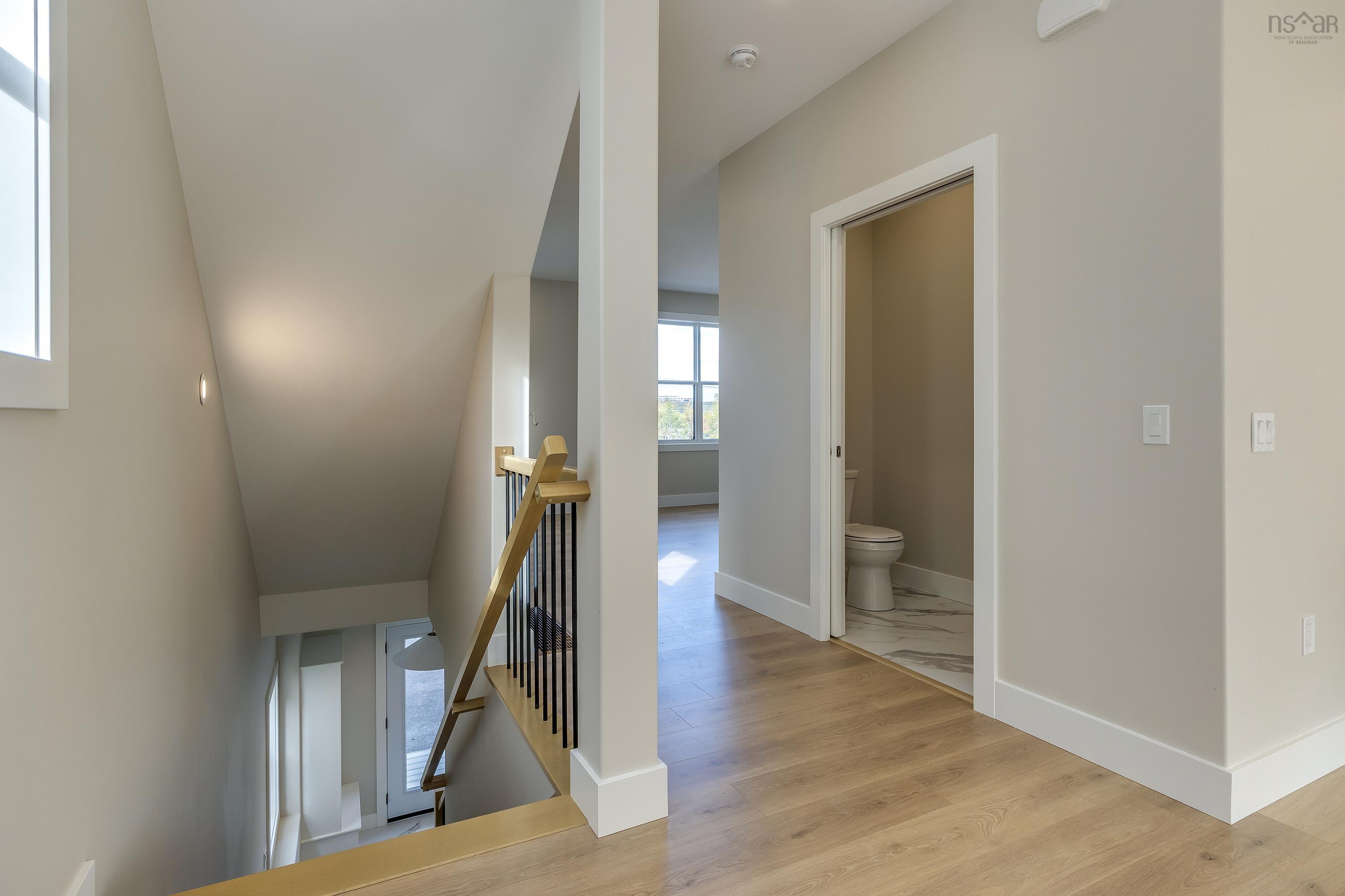 $724,900.00: PC-13 50 Pearlgarden Close, Dartmouth