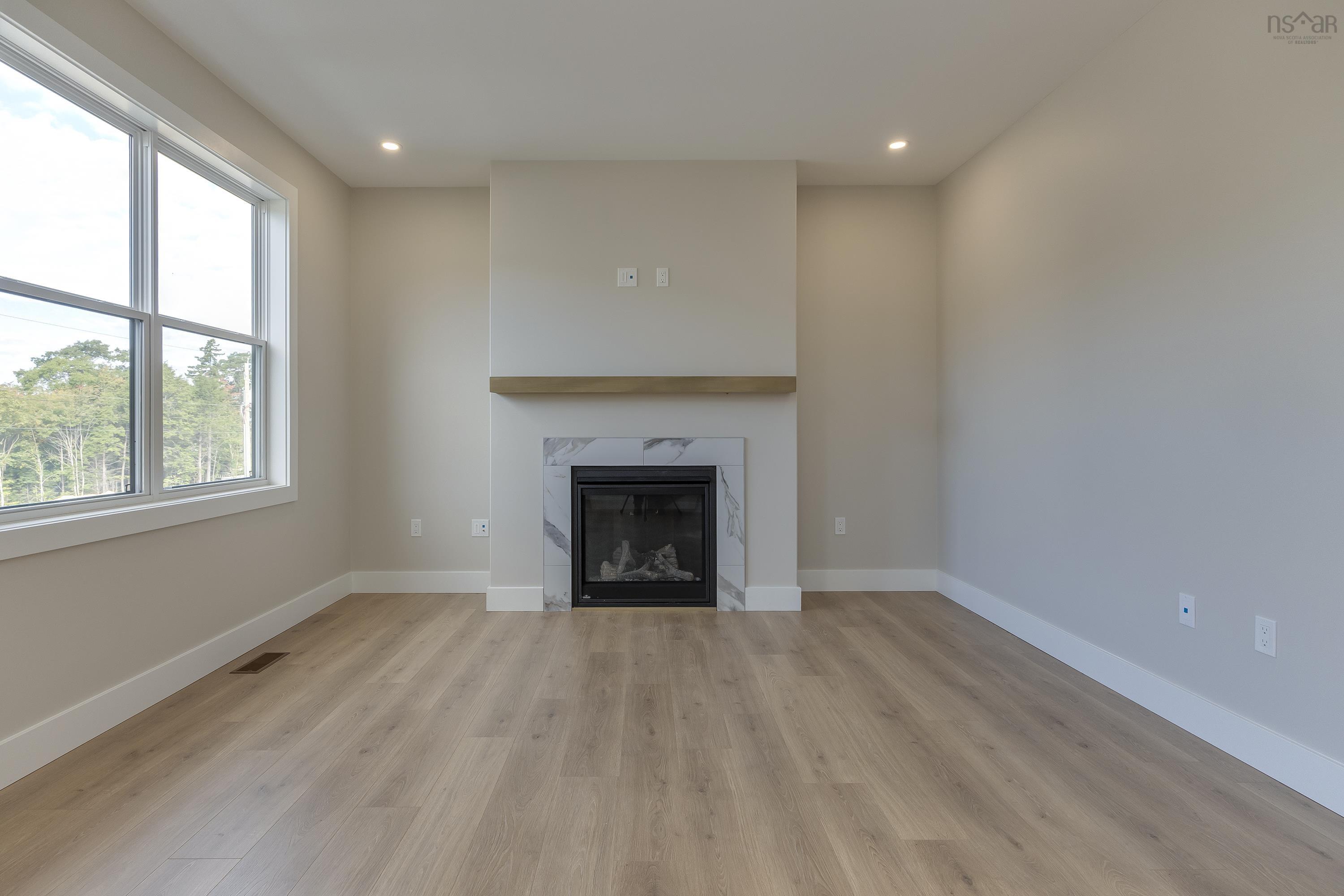 $724,900.00: PC-13 50 Pearlgarden Close, Dartmouth