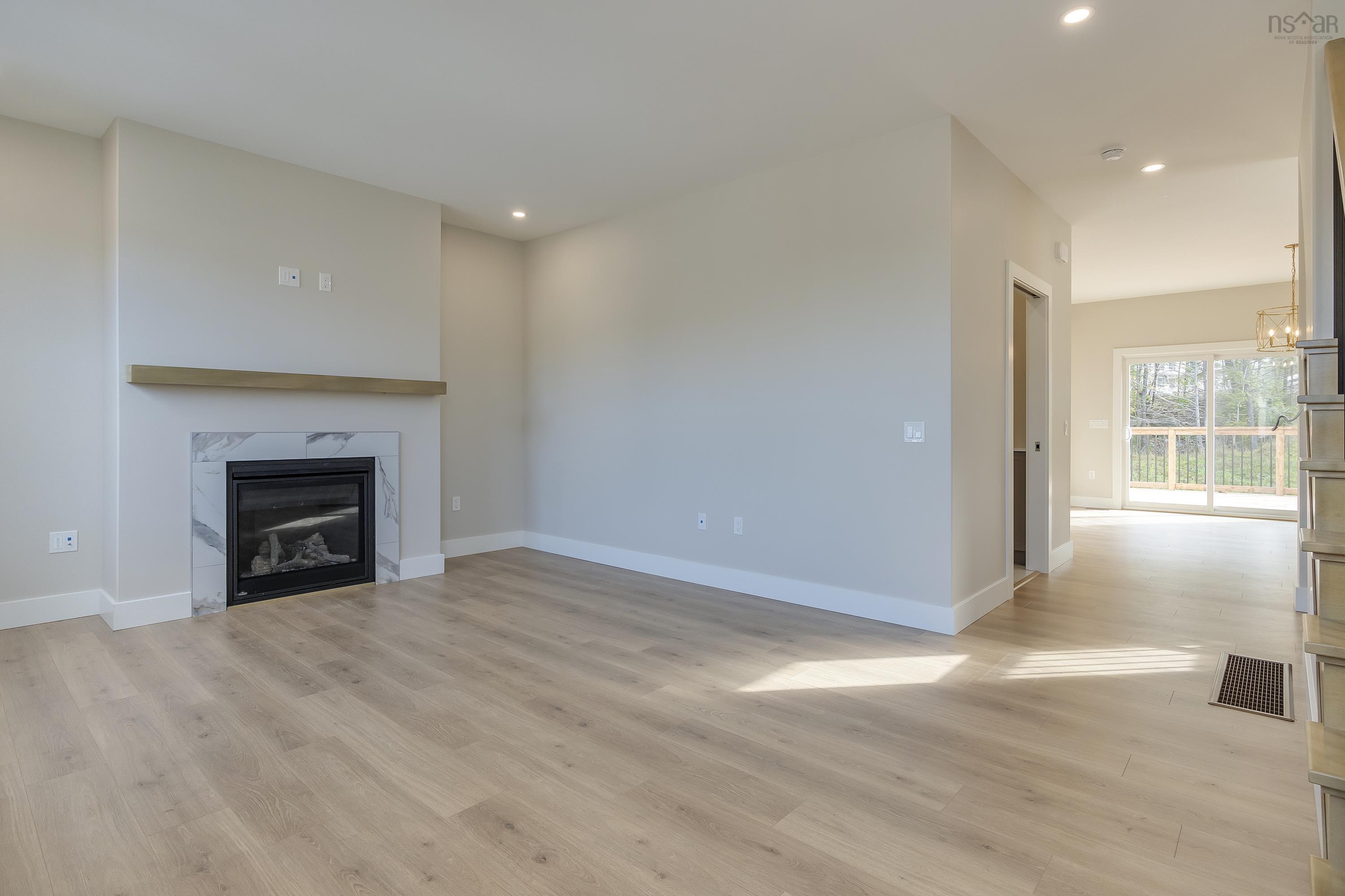 $724,900.00: PC-13 50 Pearlgarden Close, Dartmouth