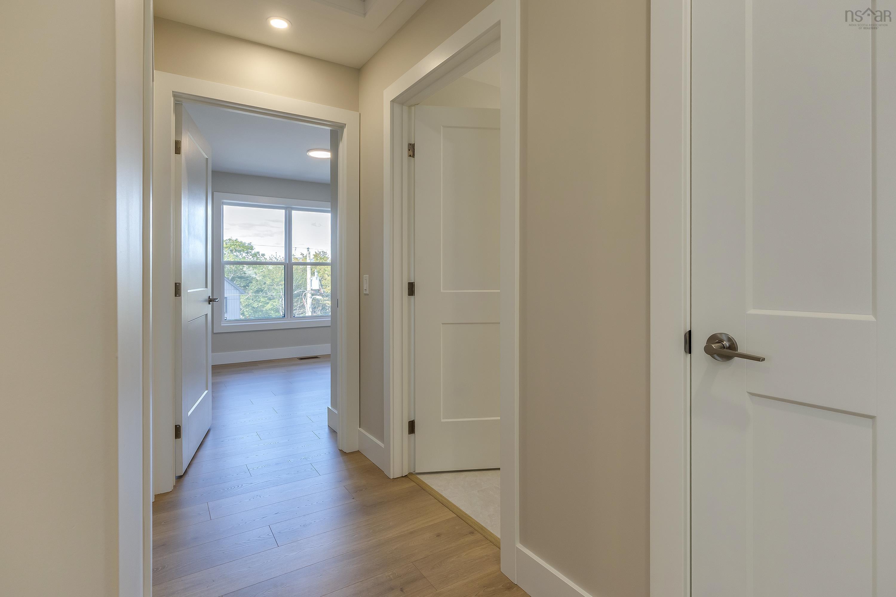 $724,900.00: PC-13 50 Pearlgarden Close, Dartmouth