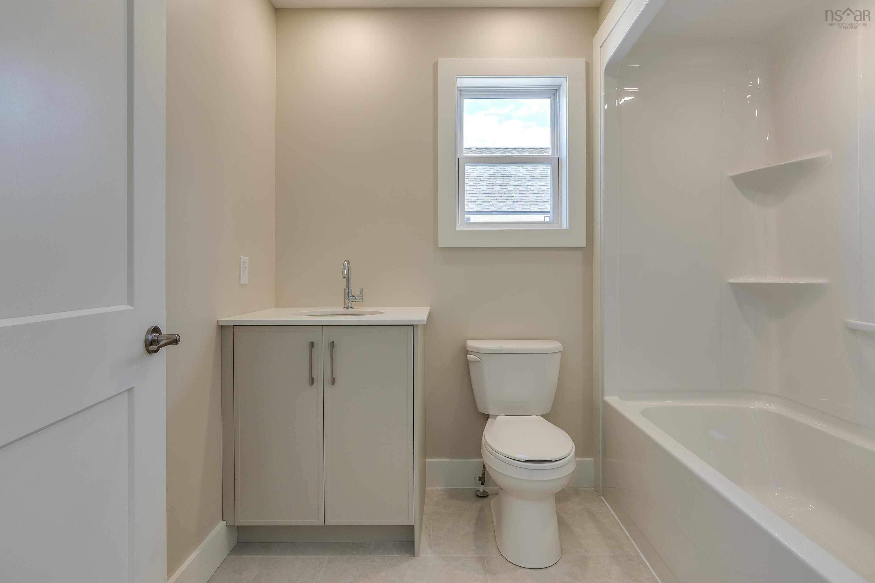 $724,900.00: PC-13 50 Pearlgarden Close, Dartmouth