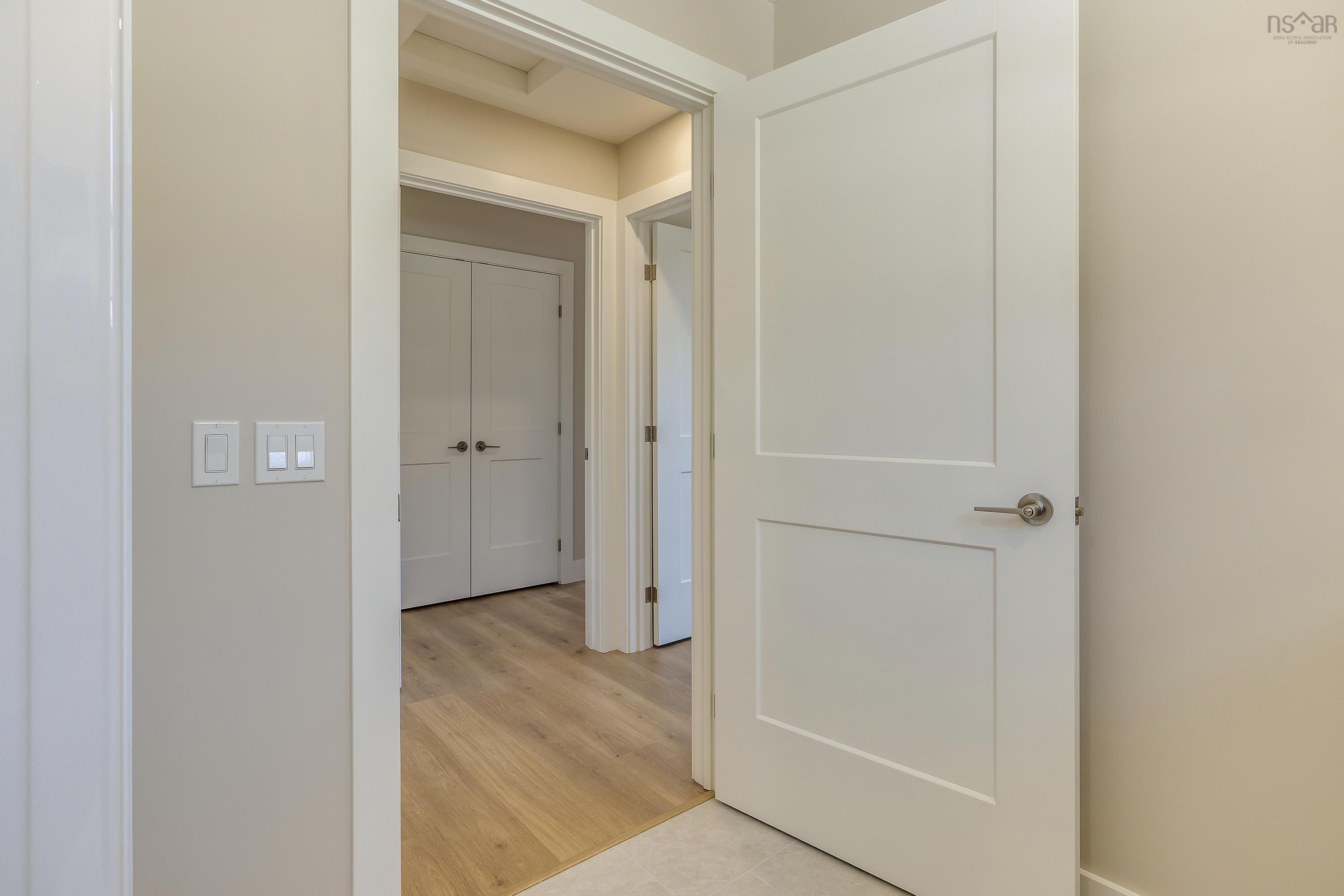 $724,900.00: PC-13 50 Pearlgarden Close, Dartmouth