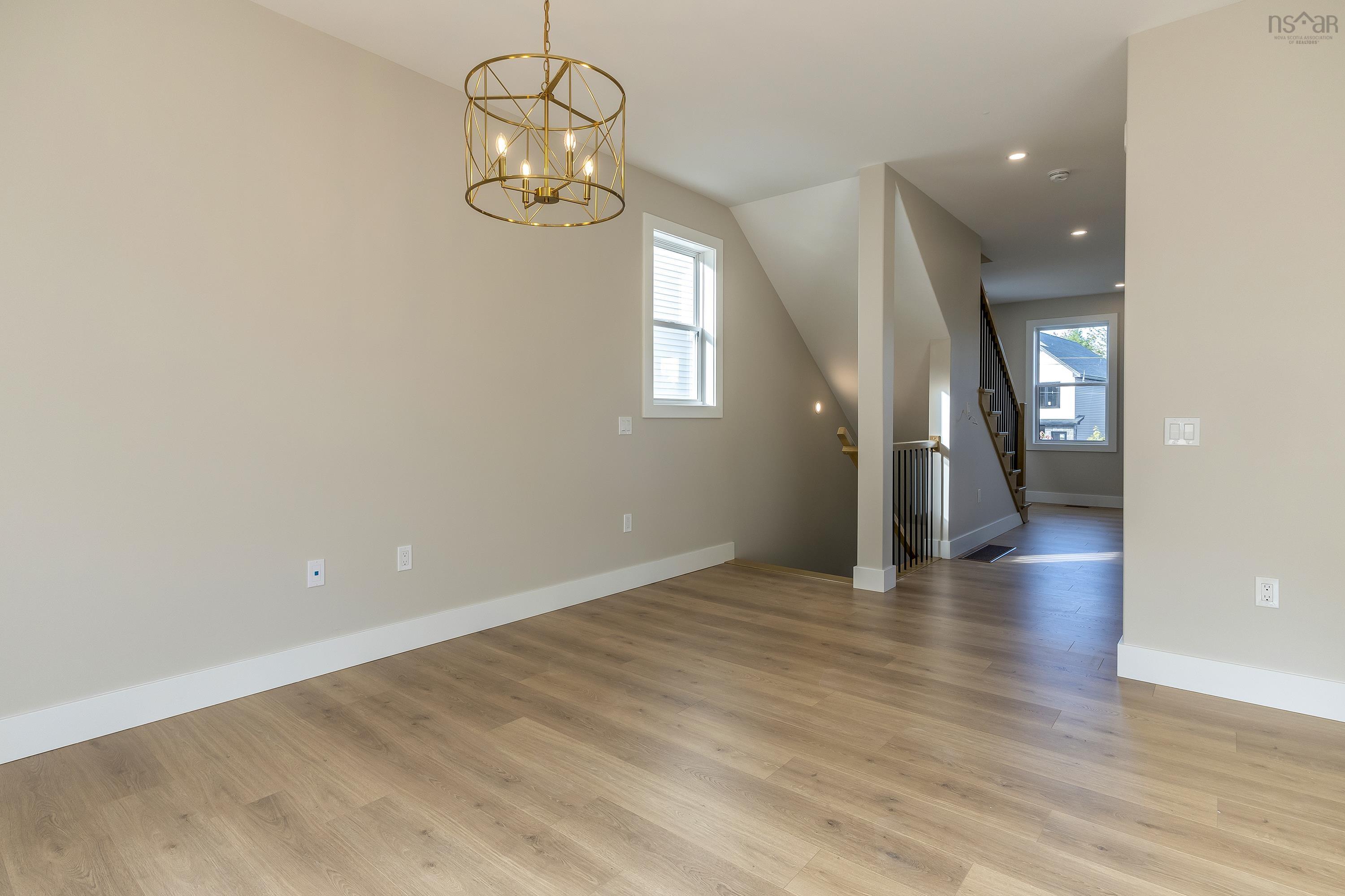 $724,900.00: PC-13 50 Pearlgarden Close, Dartmouth