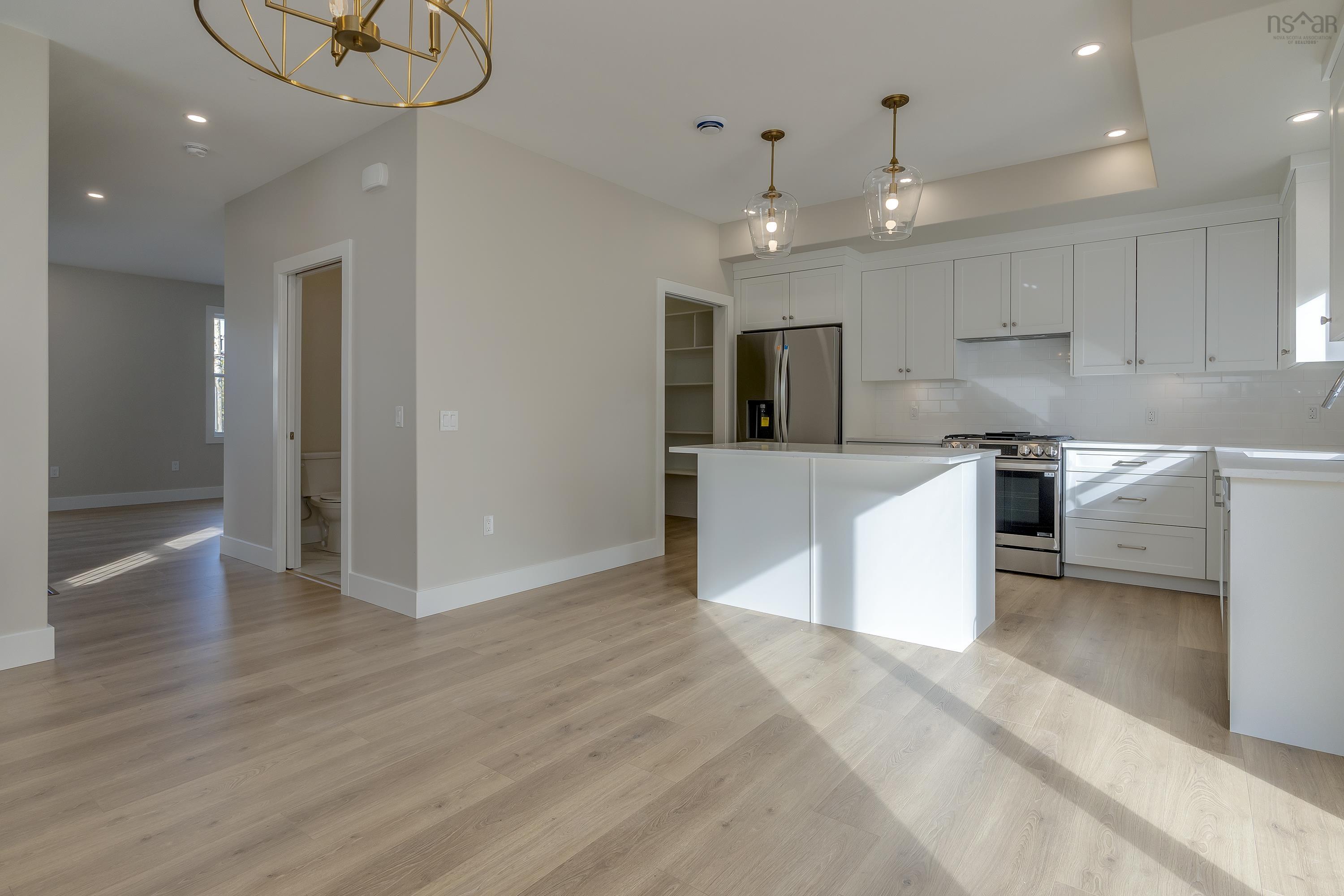 $724,900.00: PC-13 50 Pearlgarden Close, Dartmouth