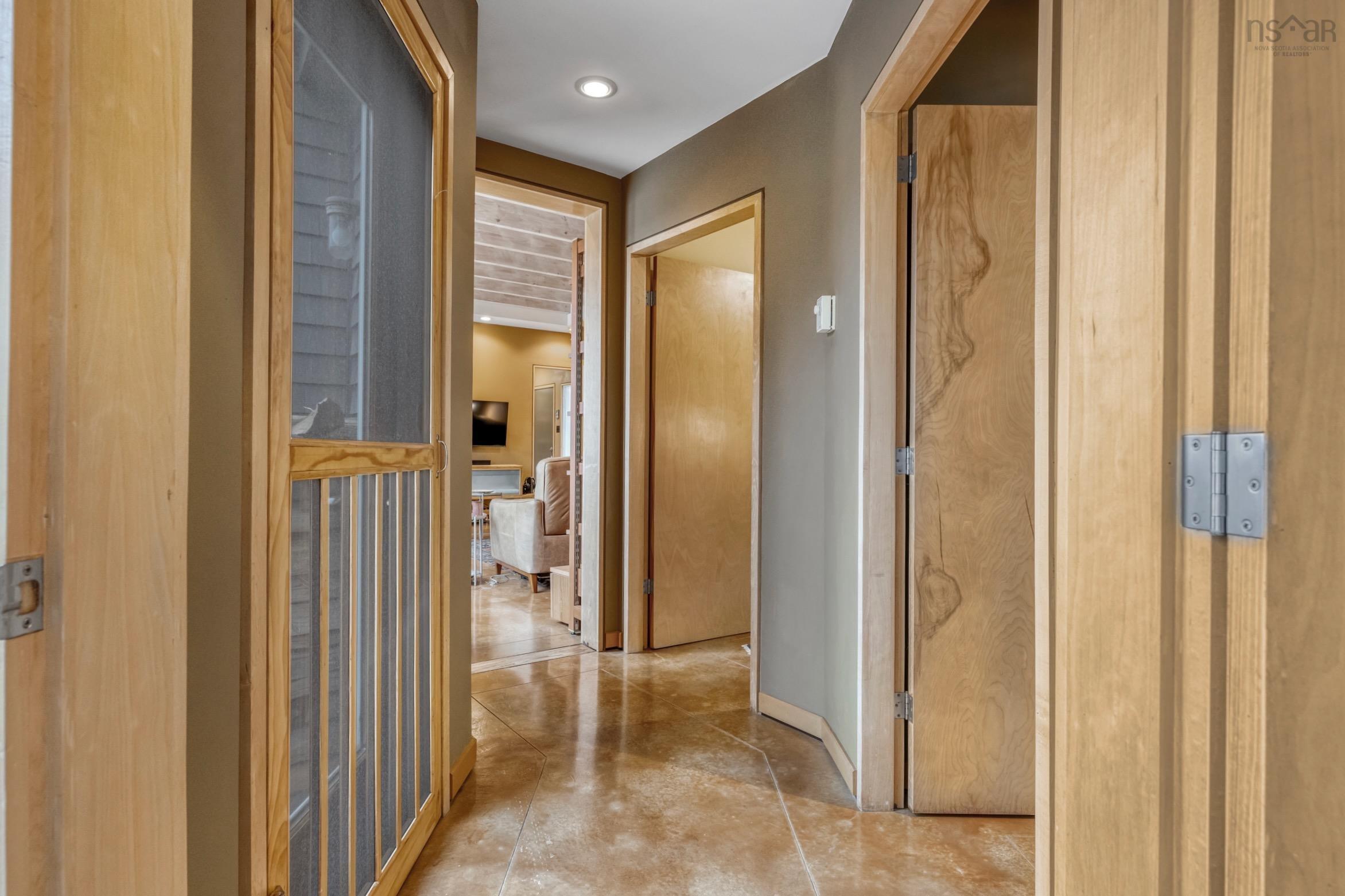 $1,695,000.00: 24 Shoreline Drive, Garden Lots