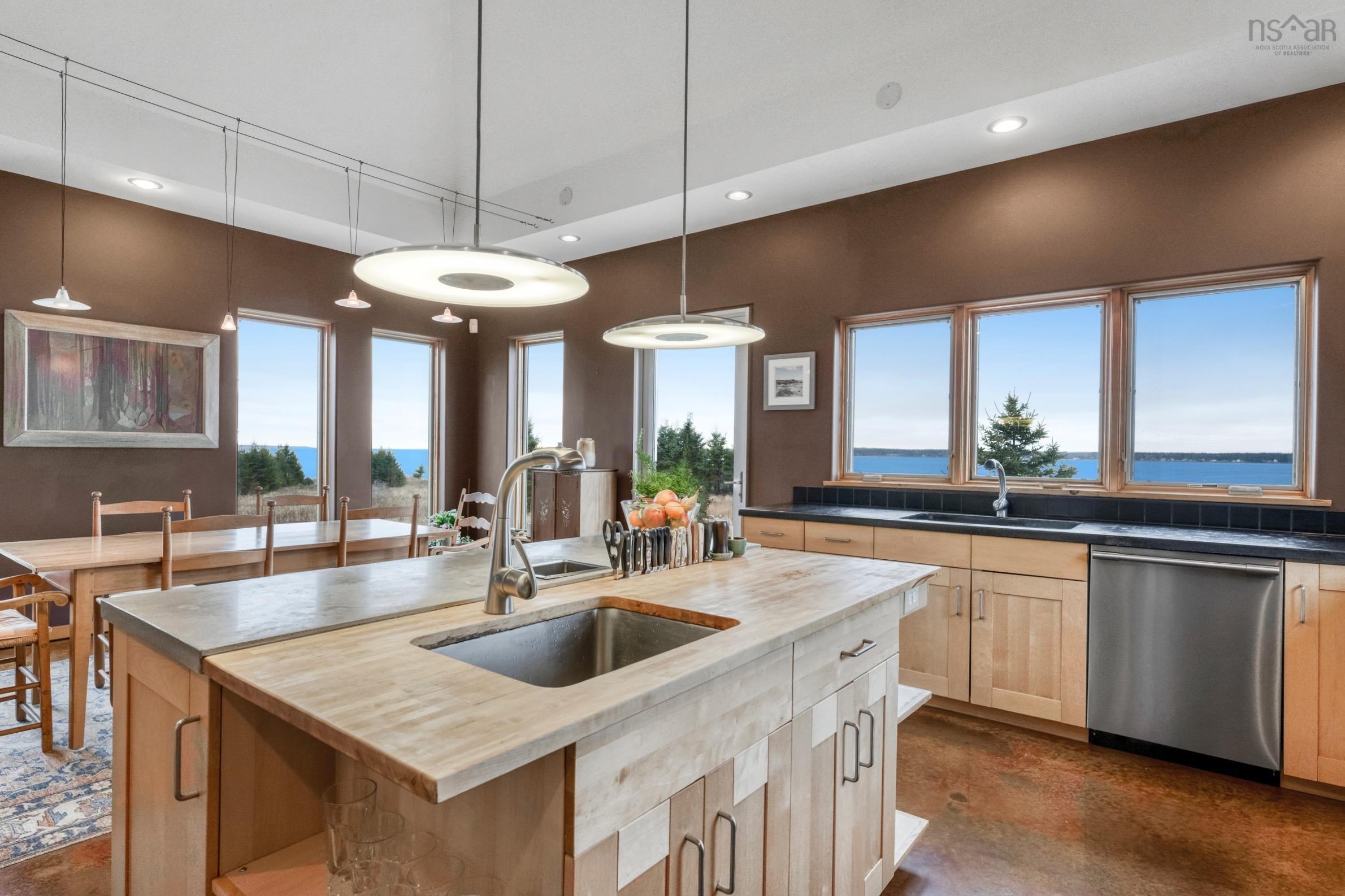 $1,695,000.00: 24 Shoreline Drive, Garden Lots