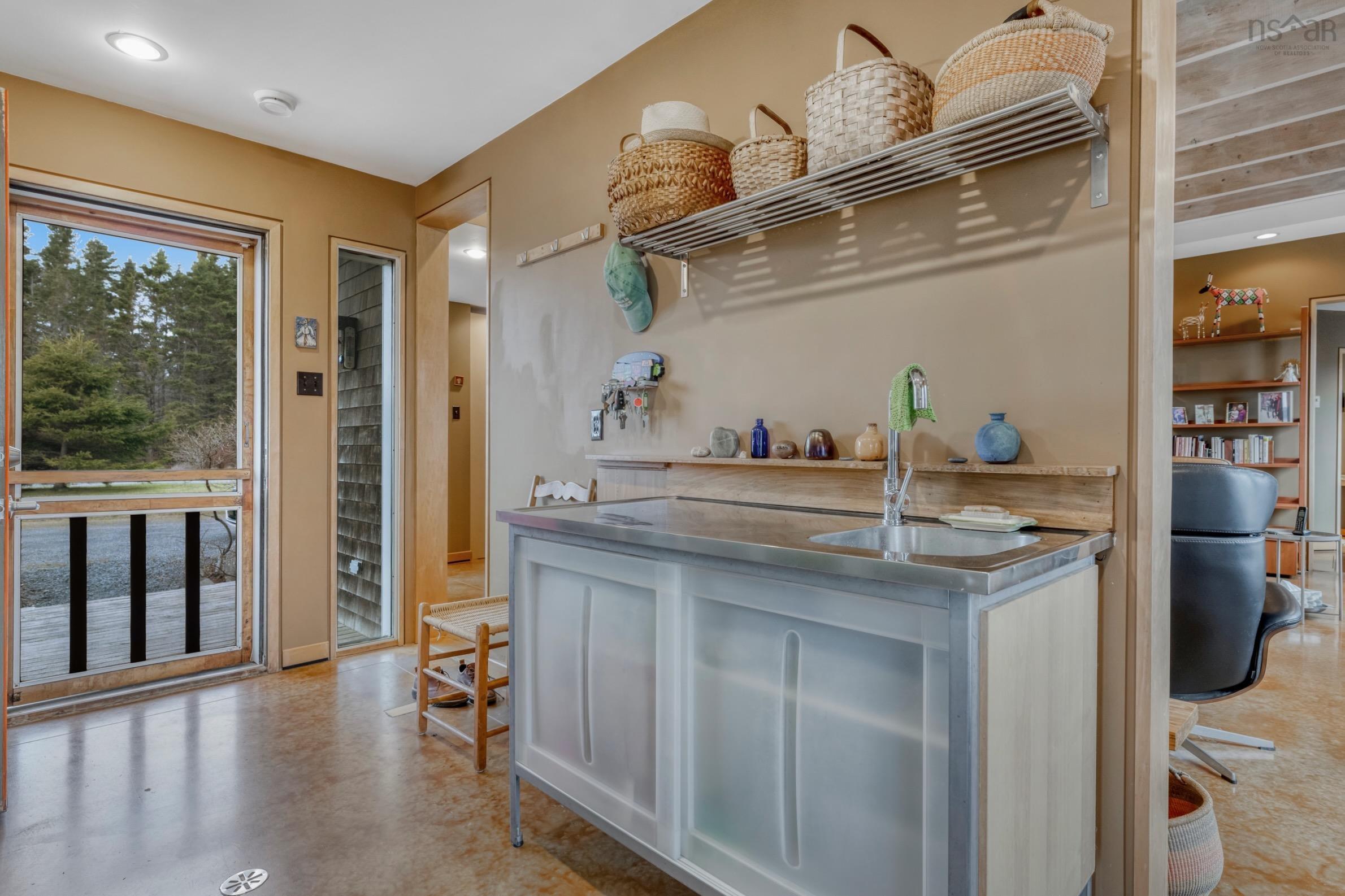 $1,695,000.00: 24 Shoreline Drive, Garden Lots