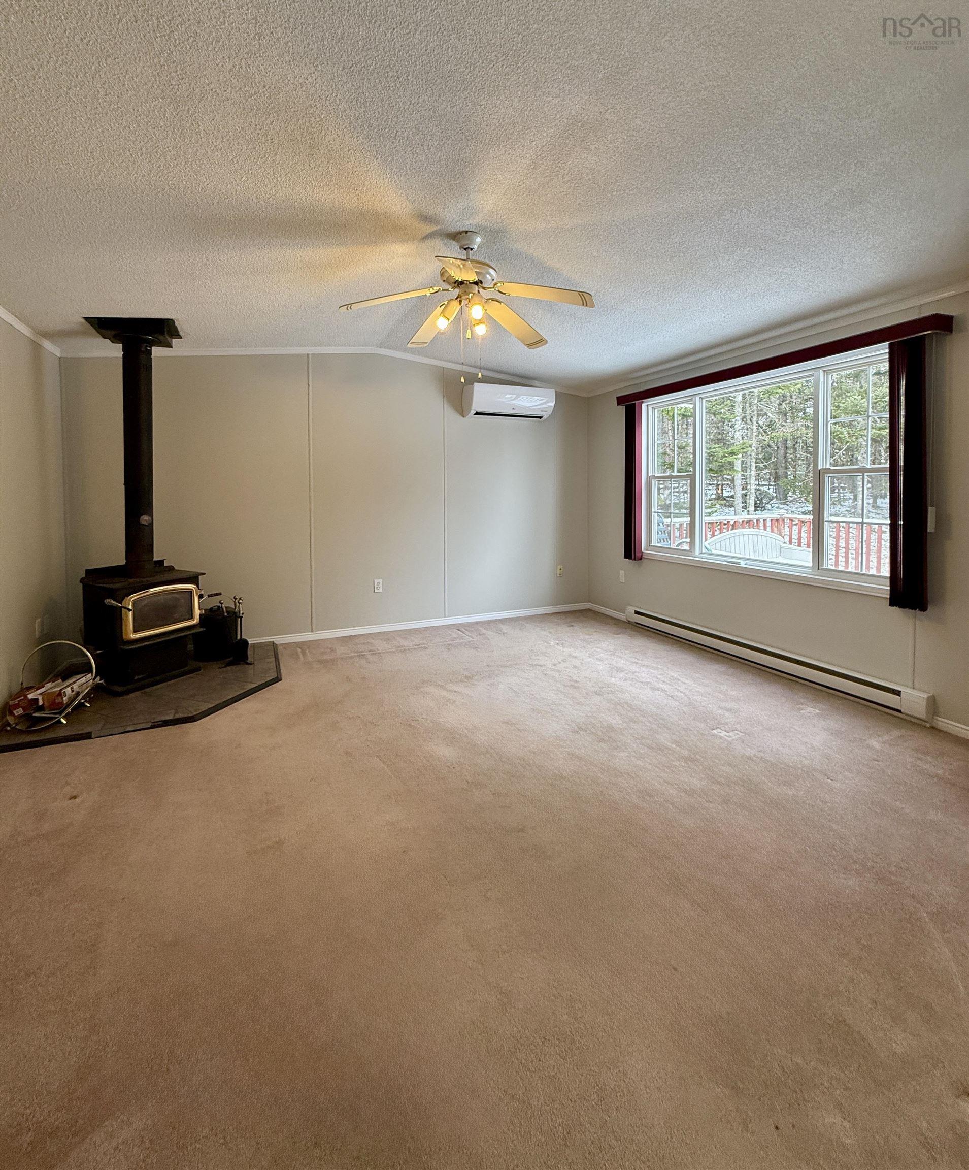 $185,000.00: 43 Dhugald Drive, Salmon River